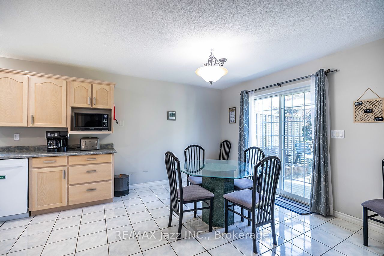 26 Glenn Drive Property Photo 6