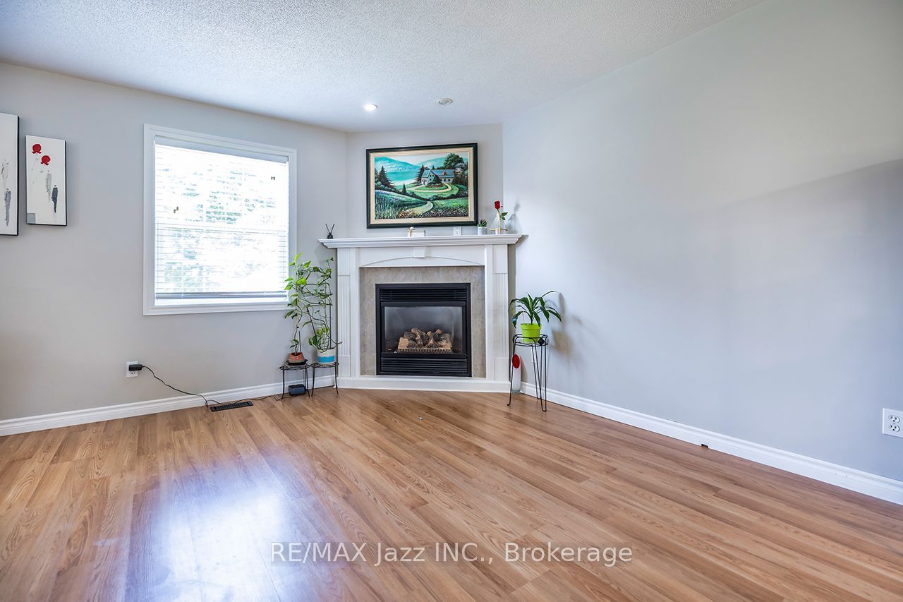 26 Glenn Drive Property Photo 9