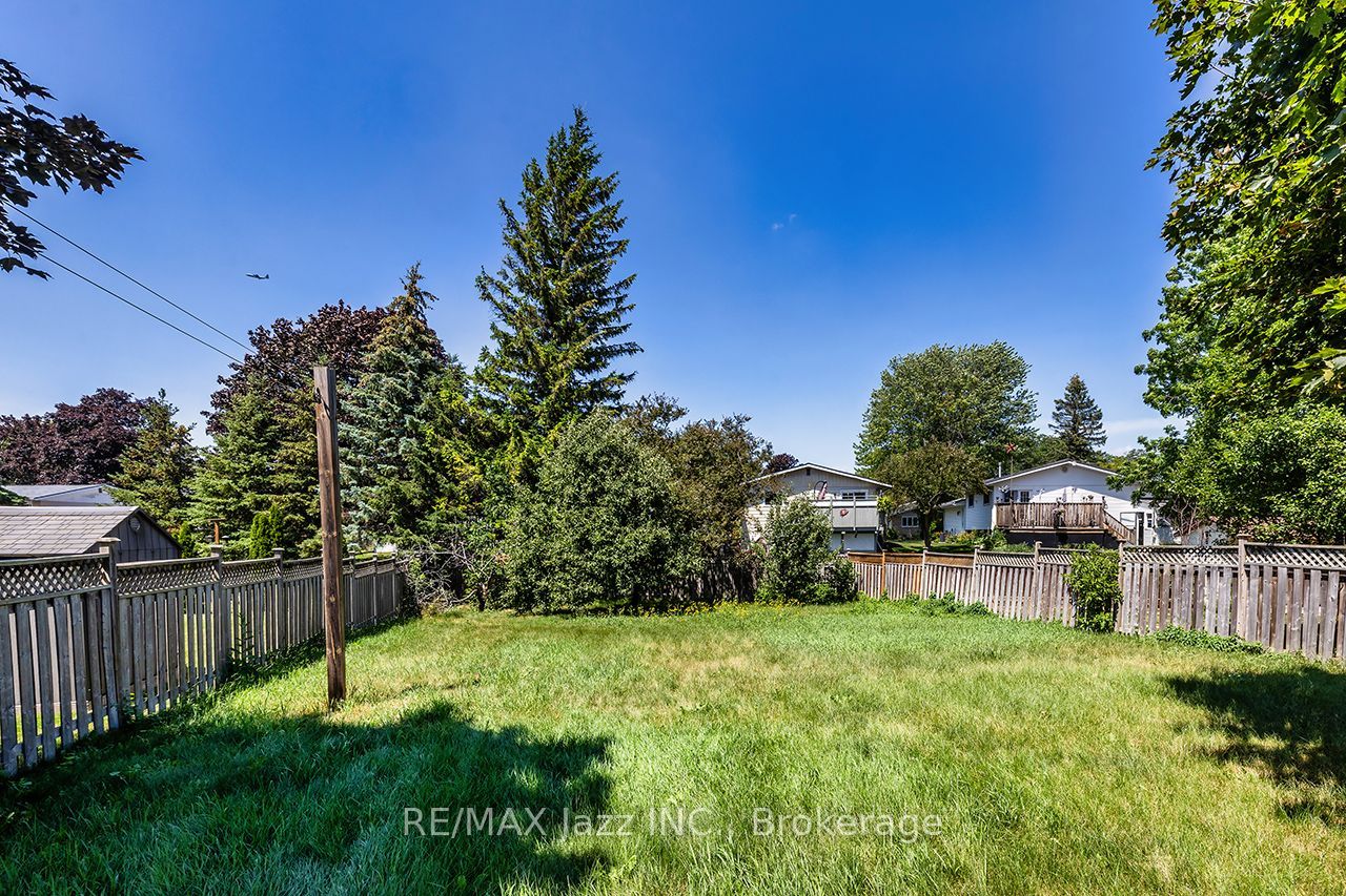 26 Glenn Drive Property Photo 24