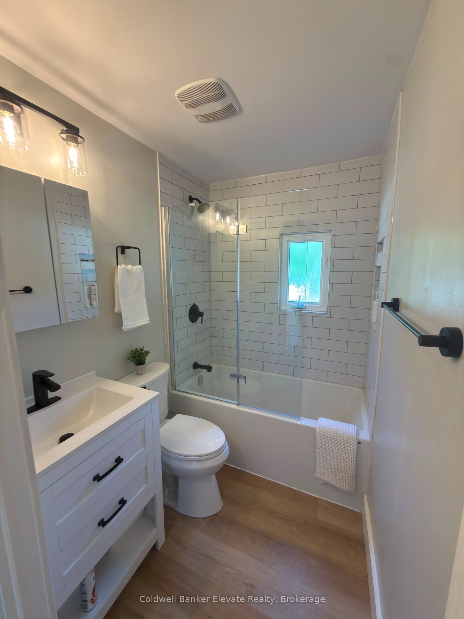 1625 5th Avenue E Property Photo 14