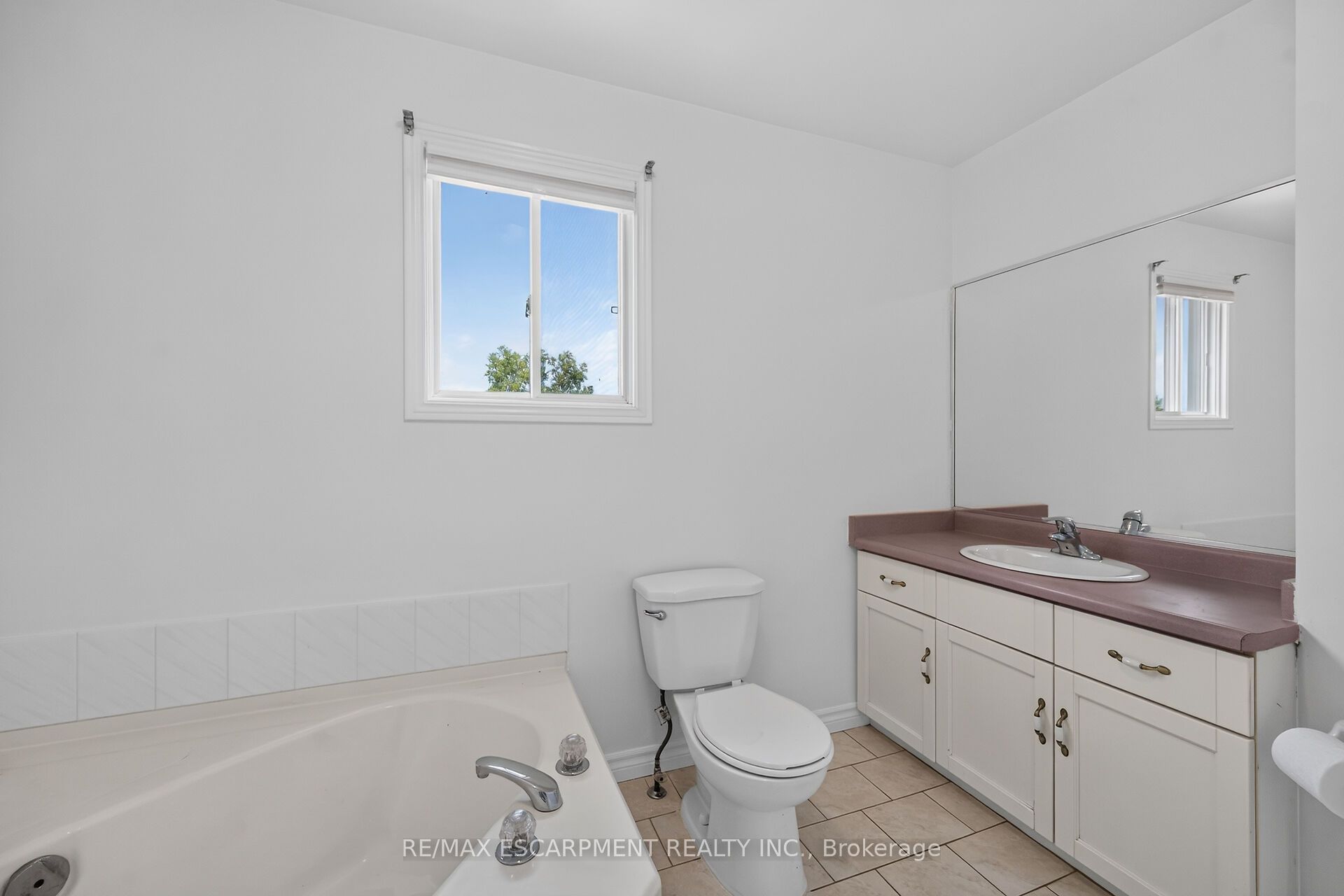 21 Springgarden Crescent Property Photo 23