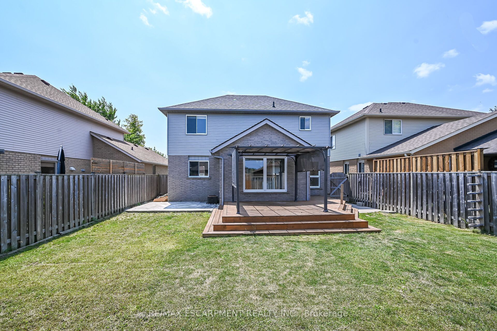 21 Springgarden Crescent Property Photo 43