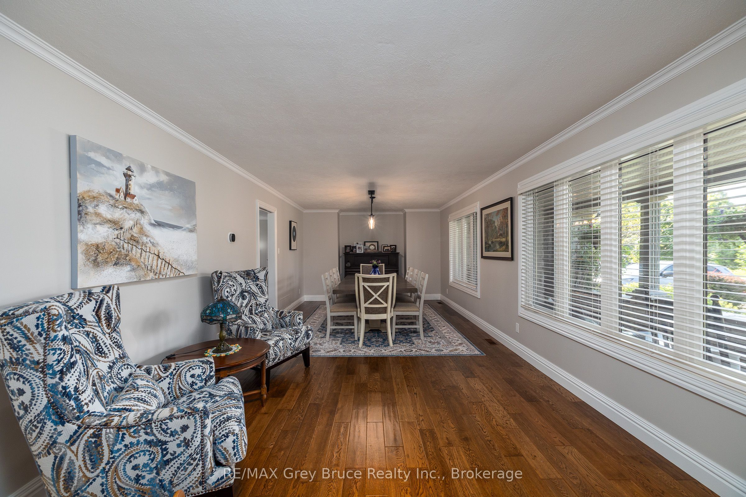 913 27th Street W Property Photo 6
