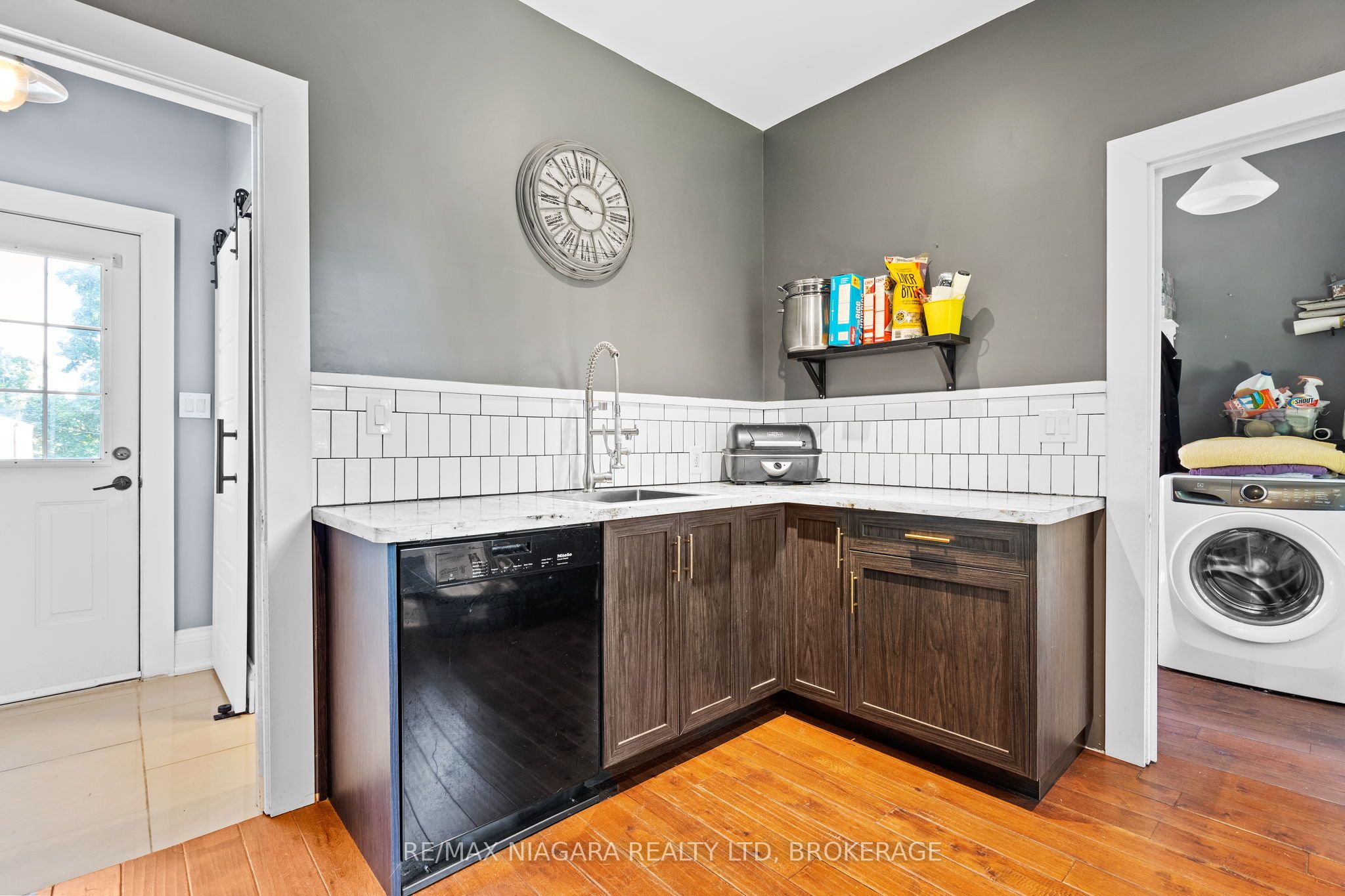 14 Catharine Street Property Photo 13