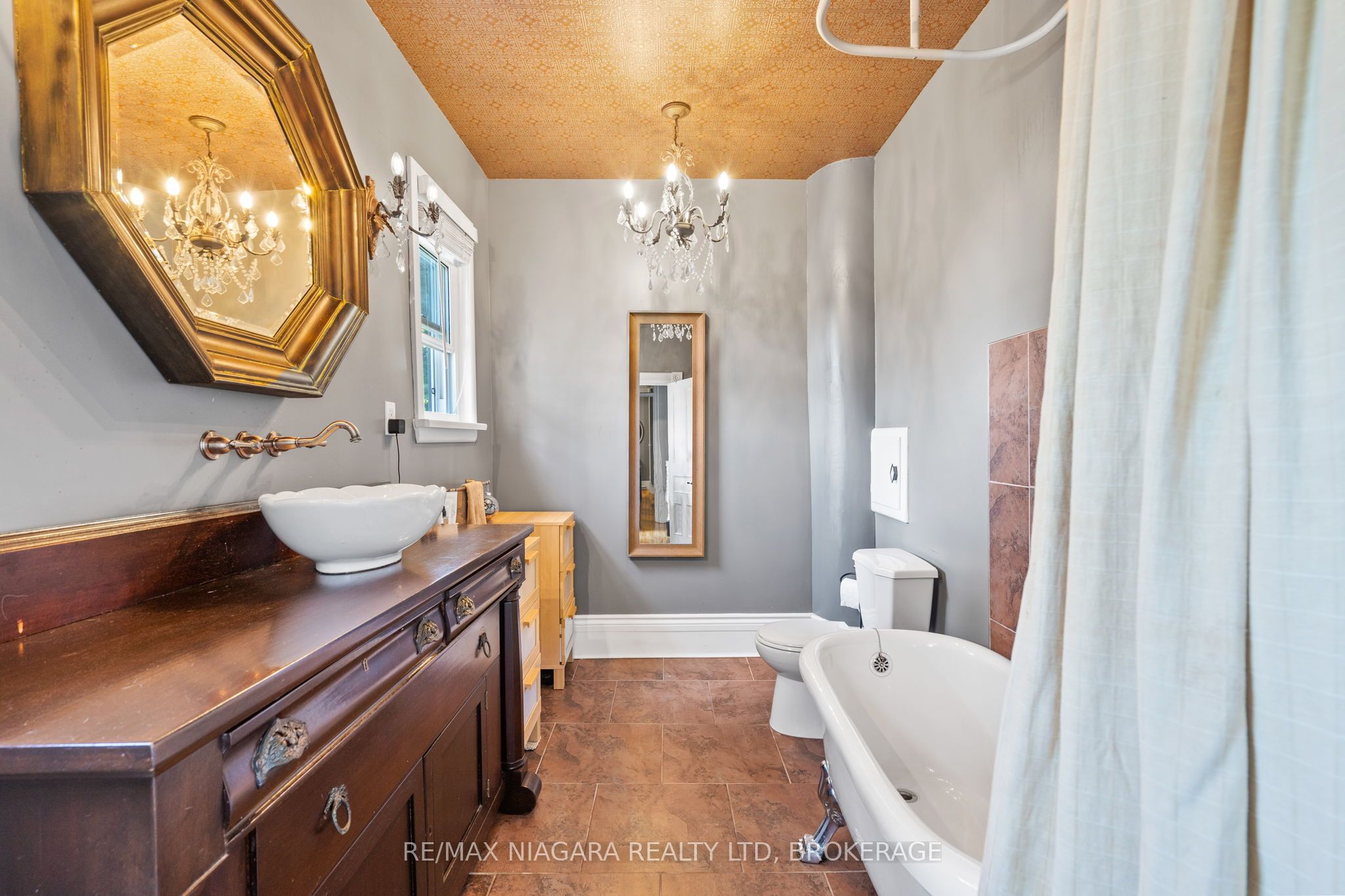 14 Catharine Street Property Photo 29