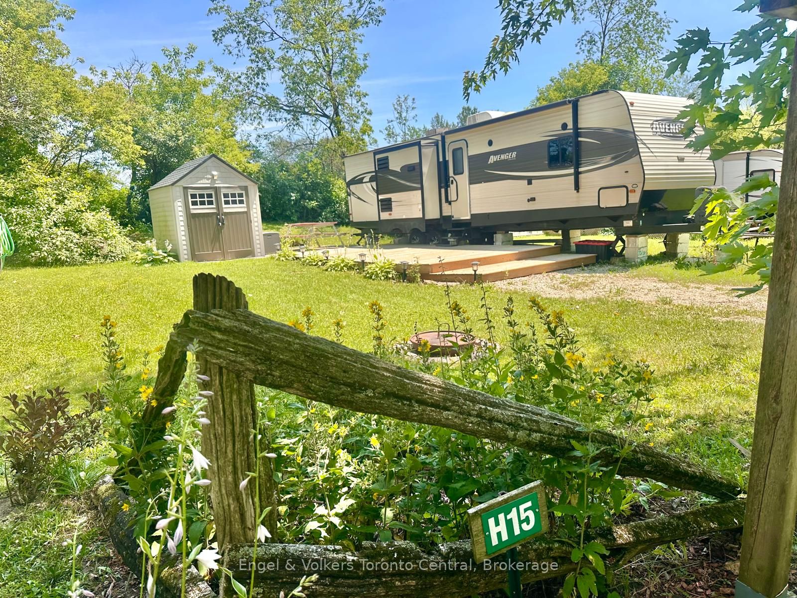 7489 Sideraod 5 E H 15 Property Photo 27