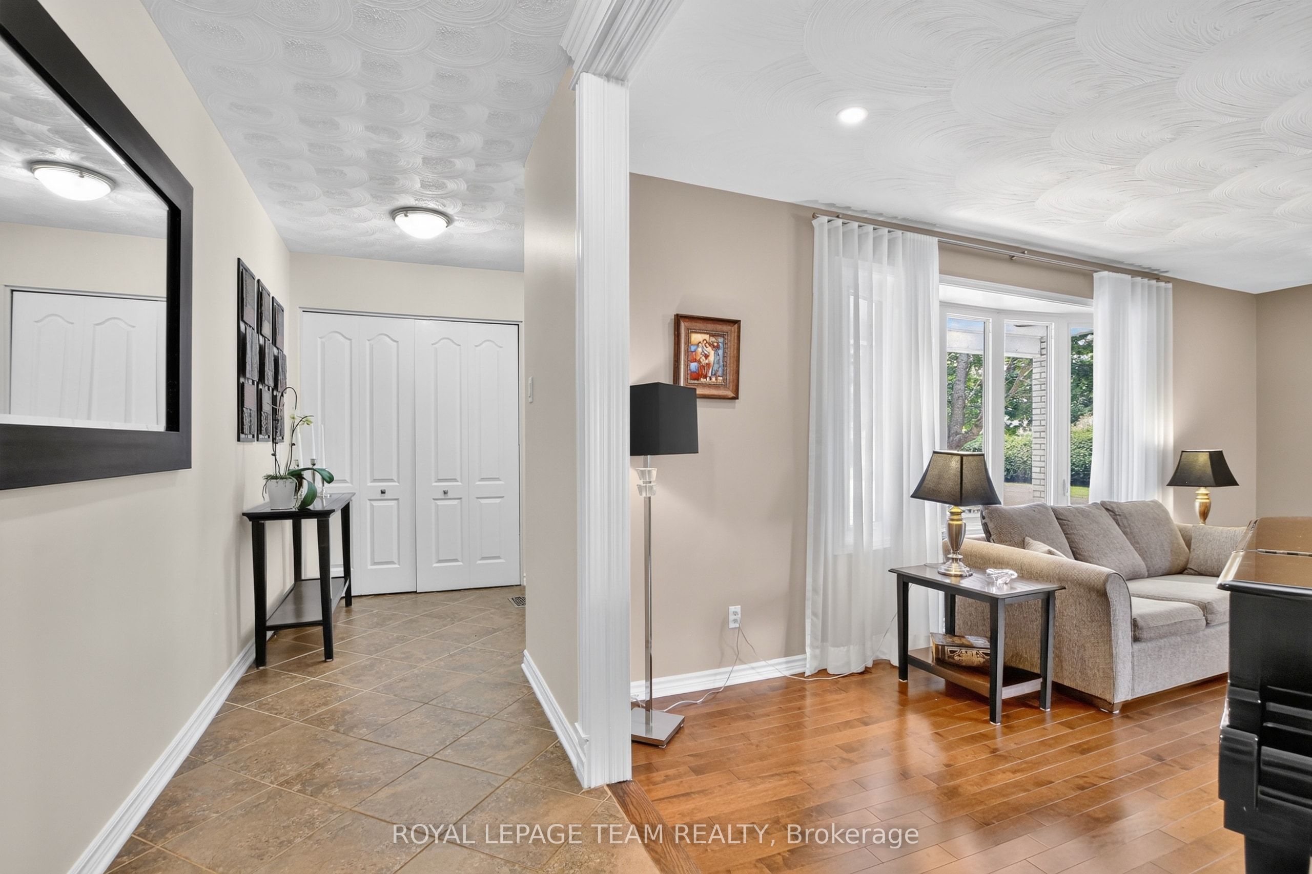 61 Amberwood Crescent Property Photo 6