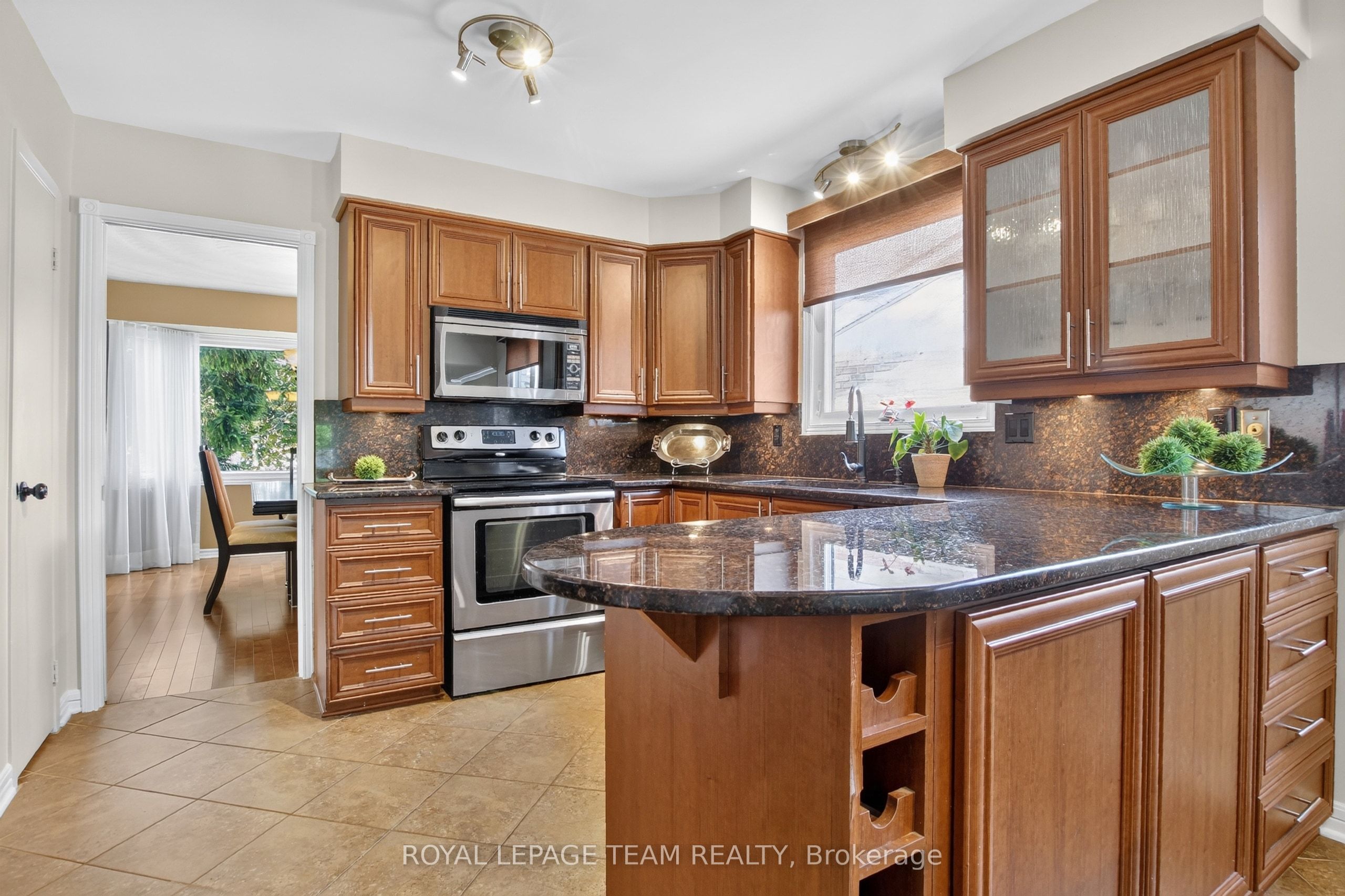 61 Amberwood Crescent Property Photo 13