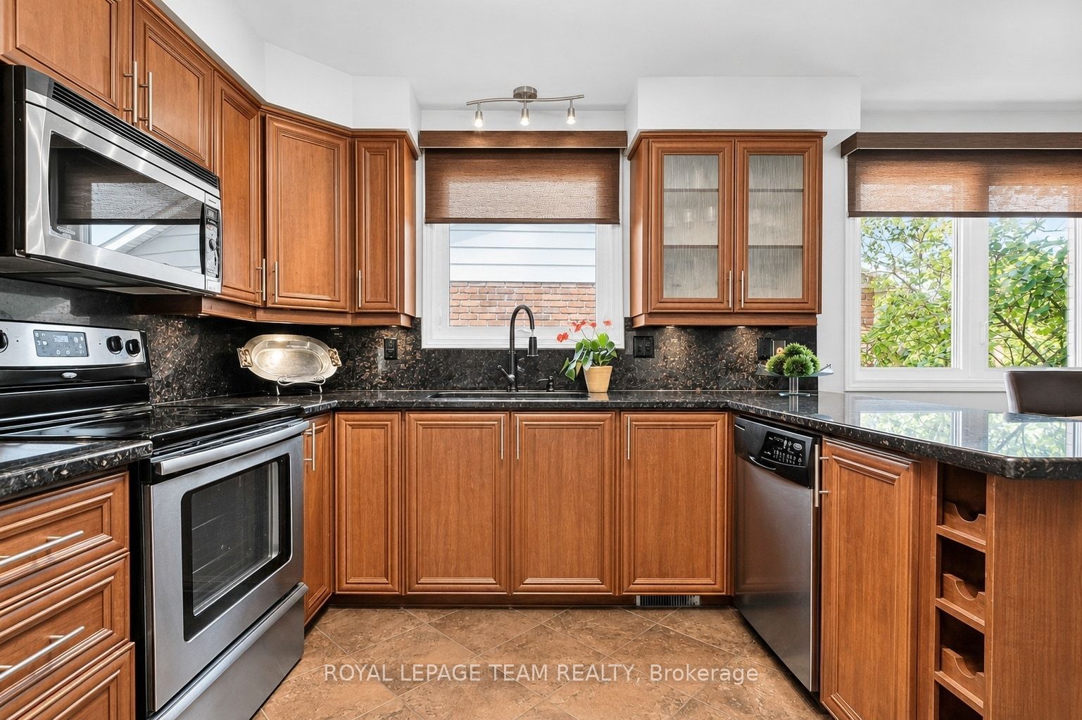 61 Amberwood Crescent Property Photo 15