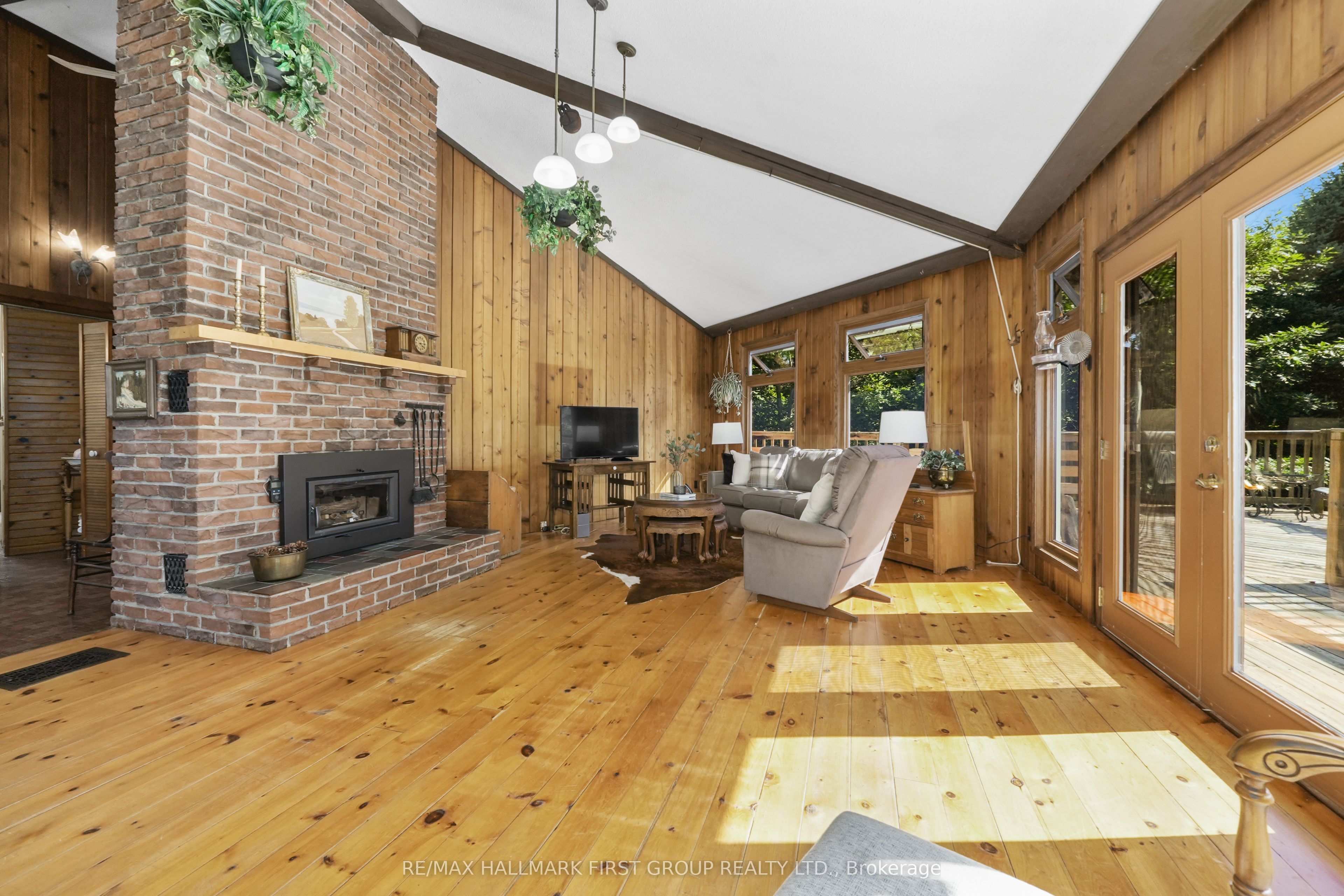 940 Carman Road Property Photo 10