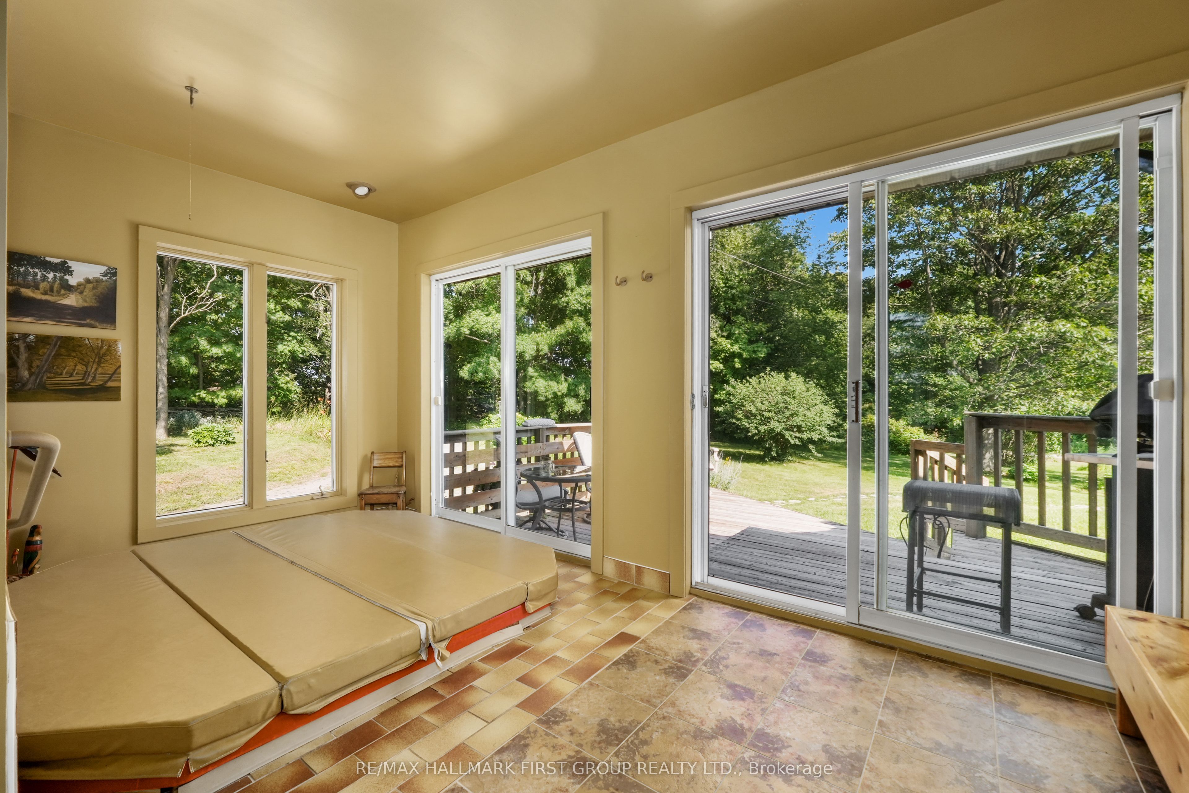 940 Carman Road Property Photo 18