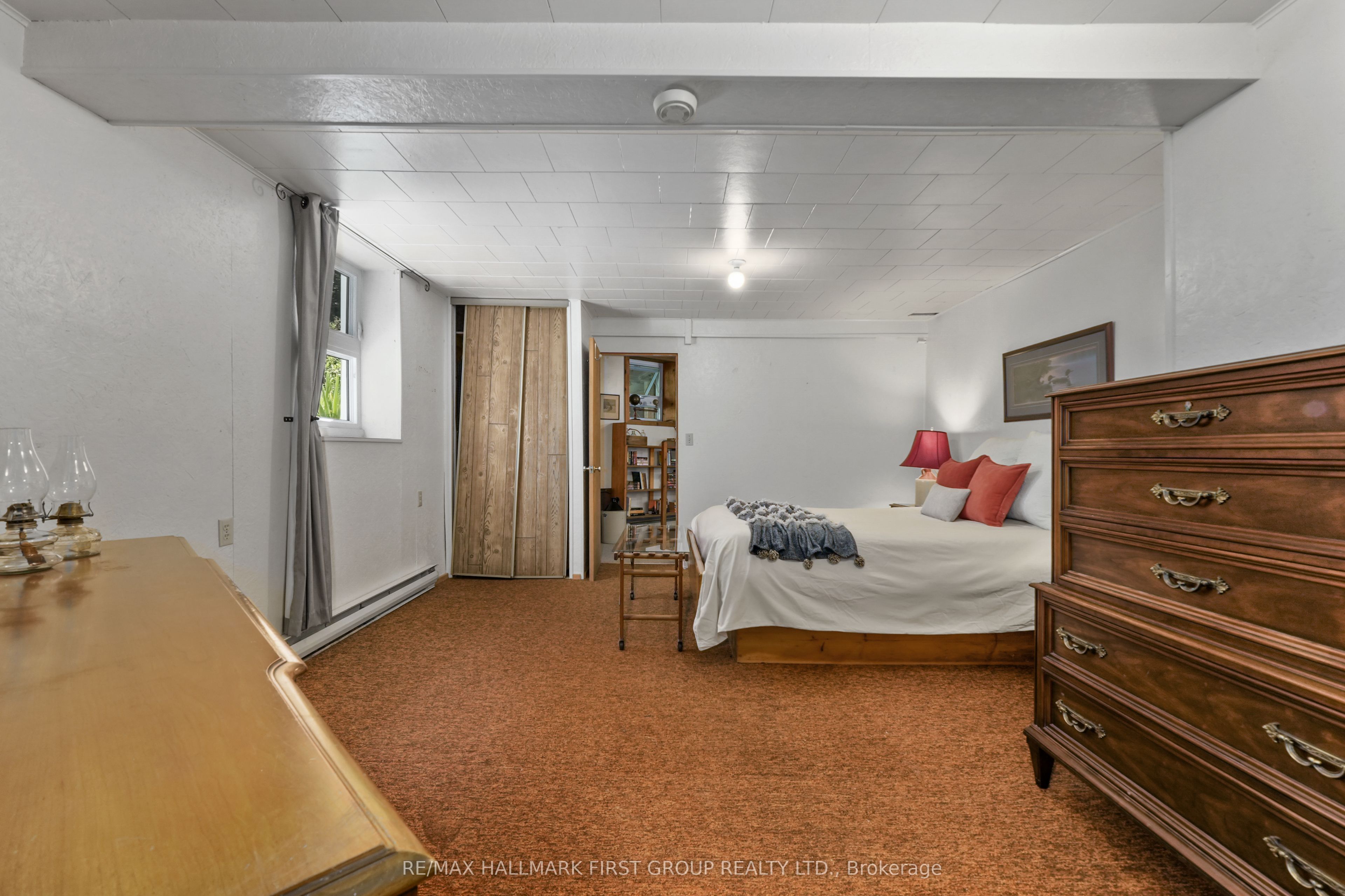 940 Carman Road Property Photo 29