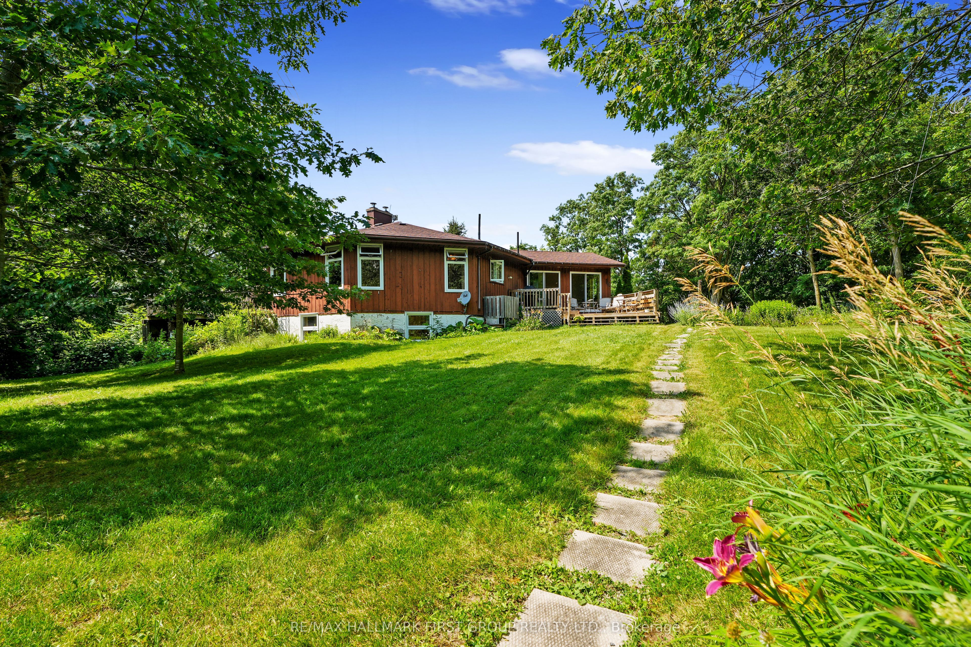 940 Carman Road Property Photo 40
