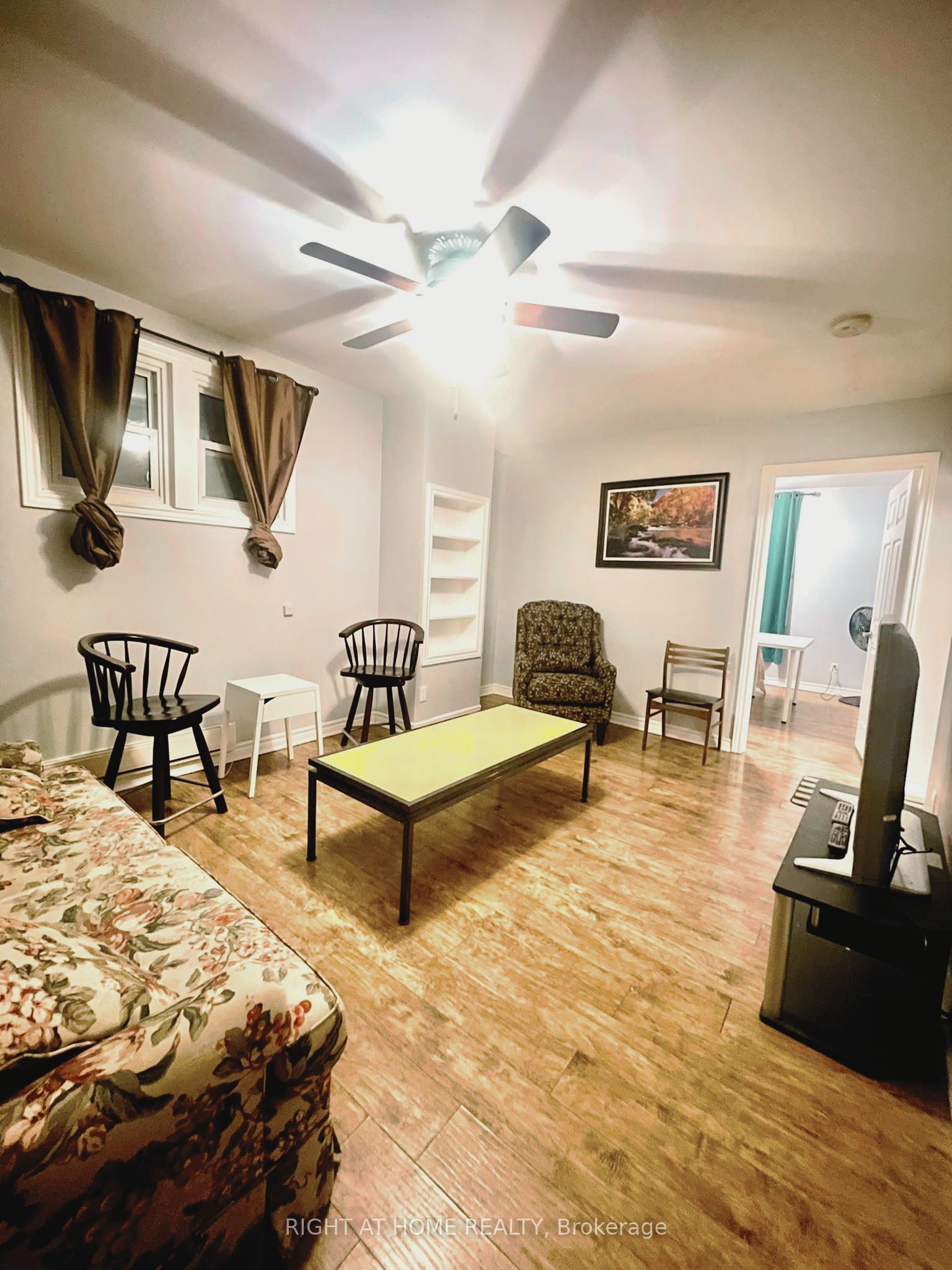 1071.5 Florence Street Property Photo 34