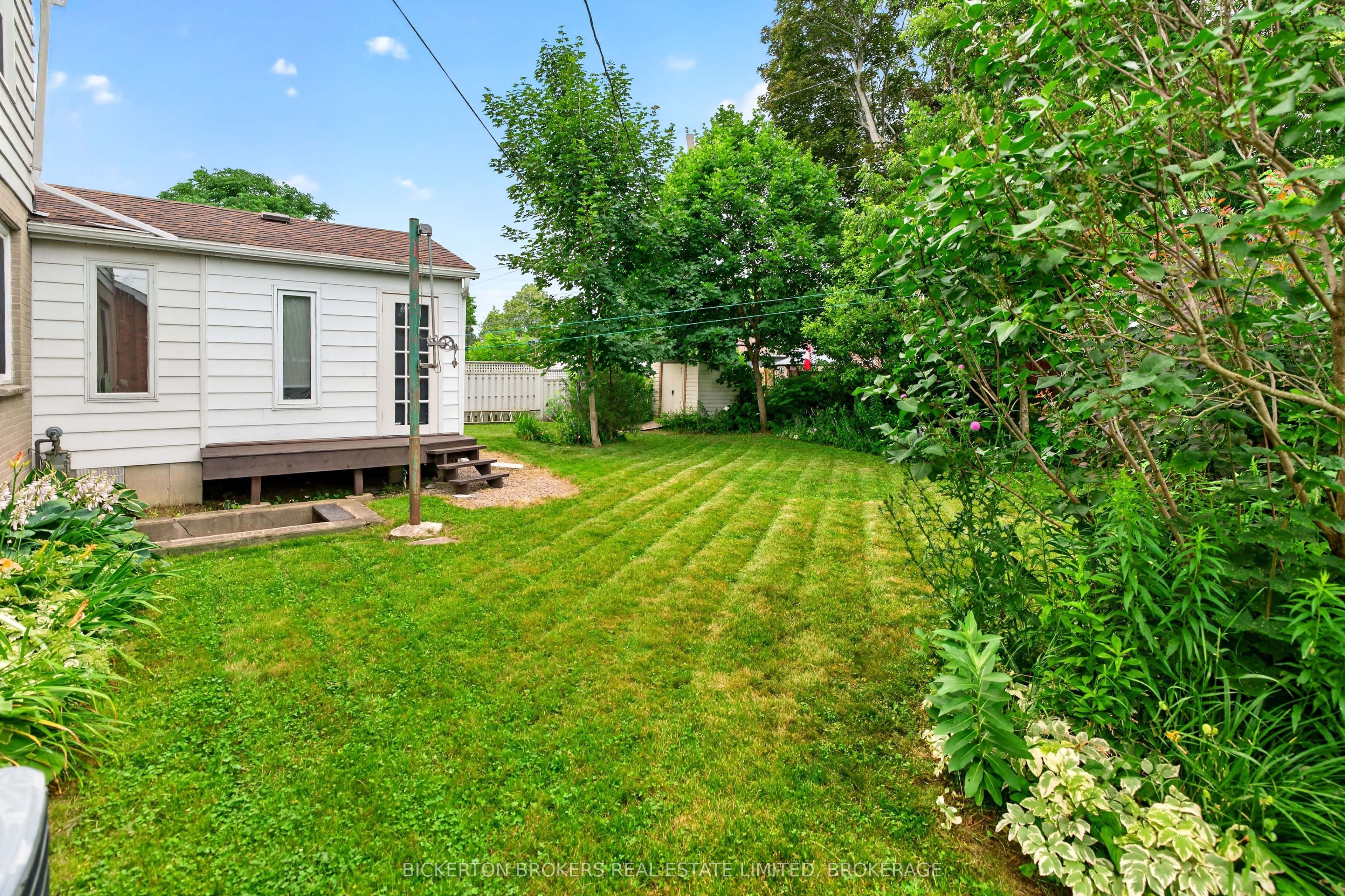 160 Elmwood Drive Property Photo 11