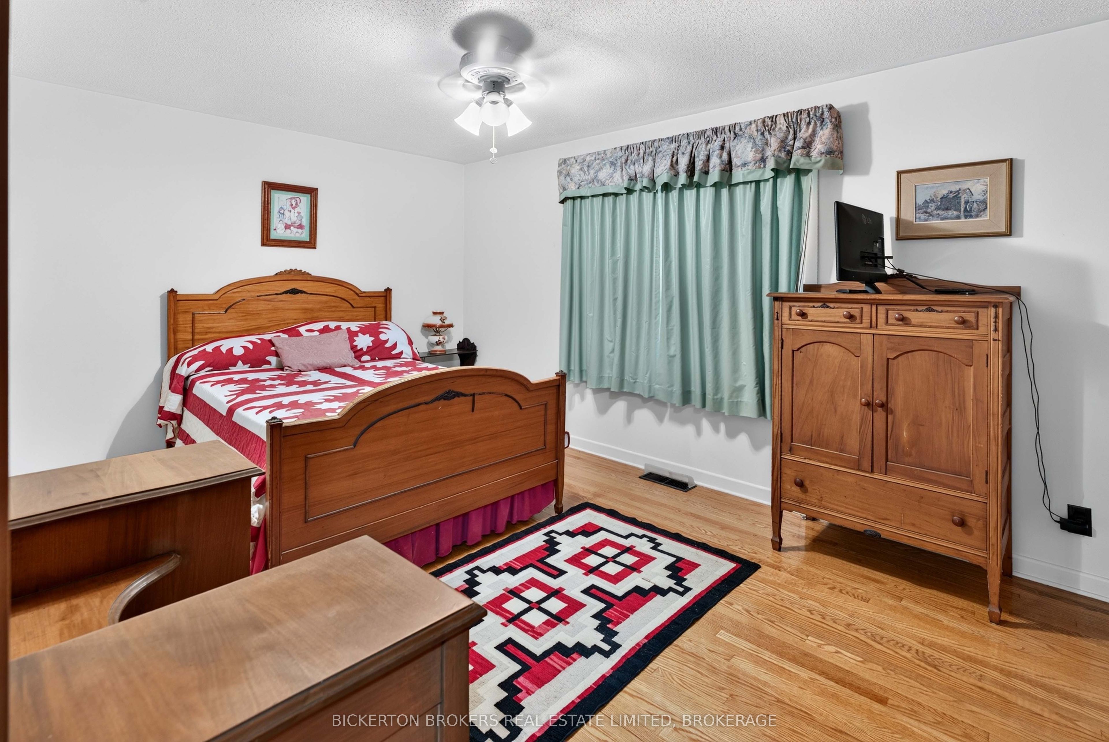 160 Elmwood Drive Property Photo 17