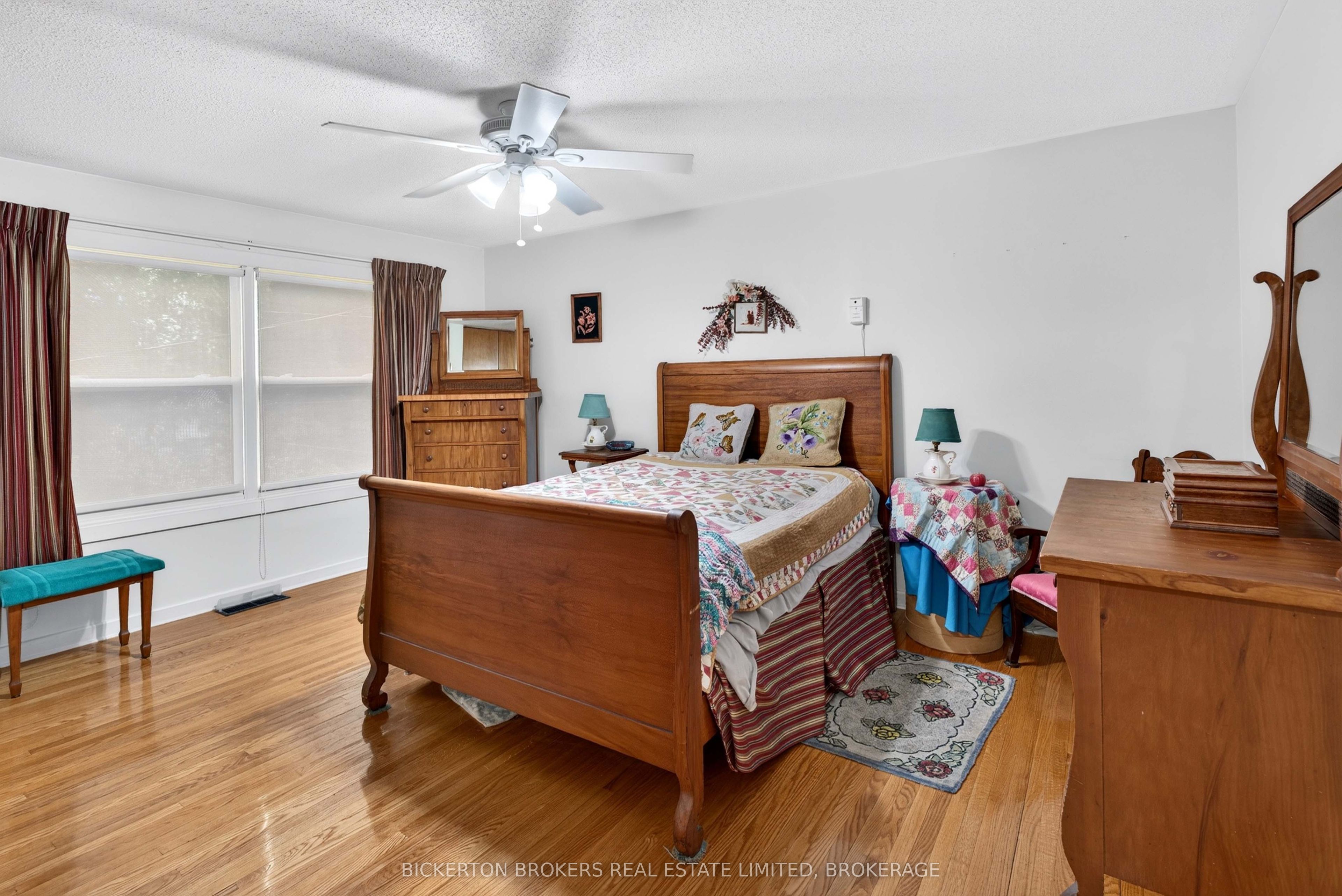 160 Elmwood Drive Property Photo 19