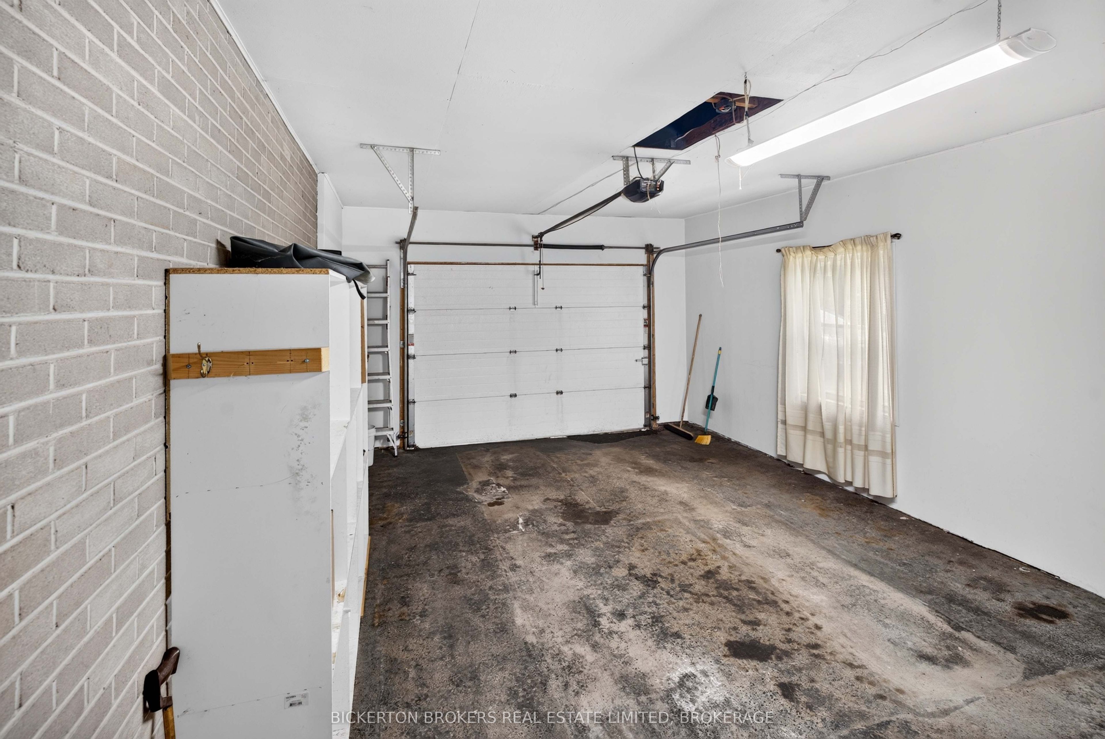 160 Elmwood Drive Property Photo 42