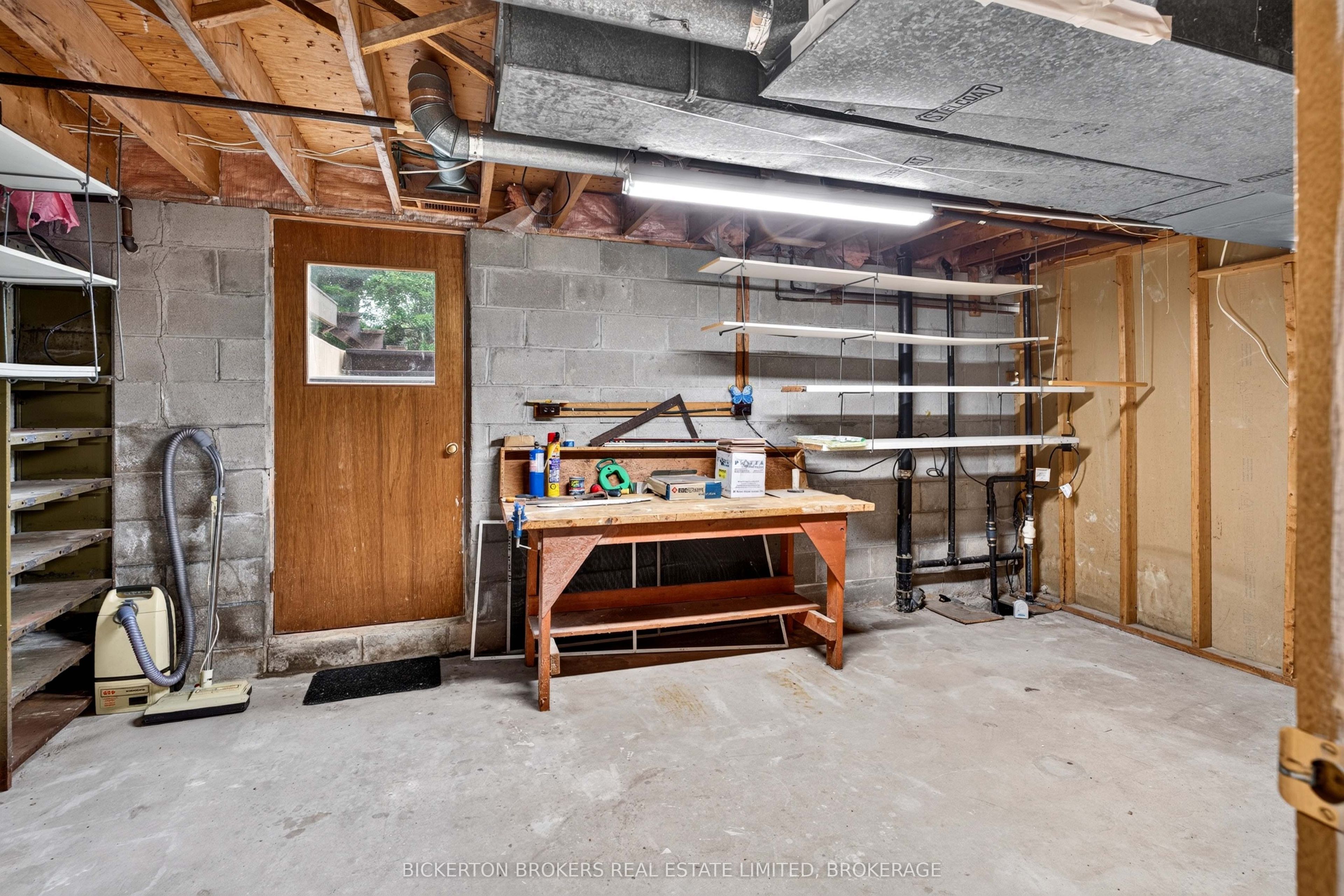 160 Elmwood Drive Property Photo 43