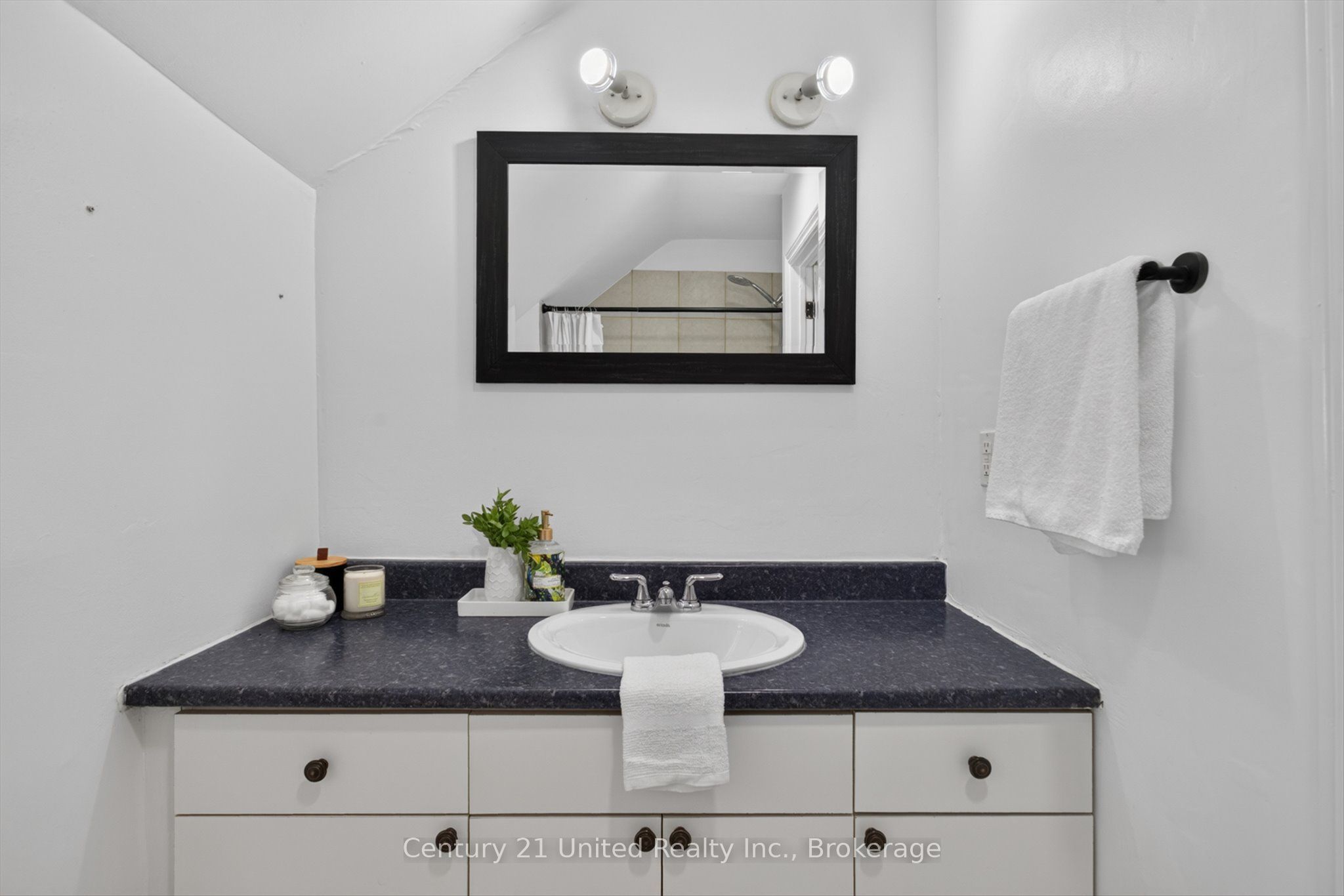 4 Bertie Street Property Photo 28