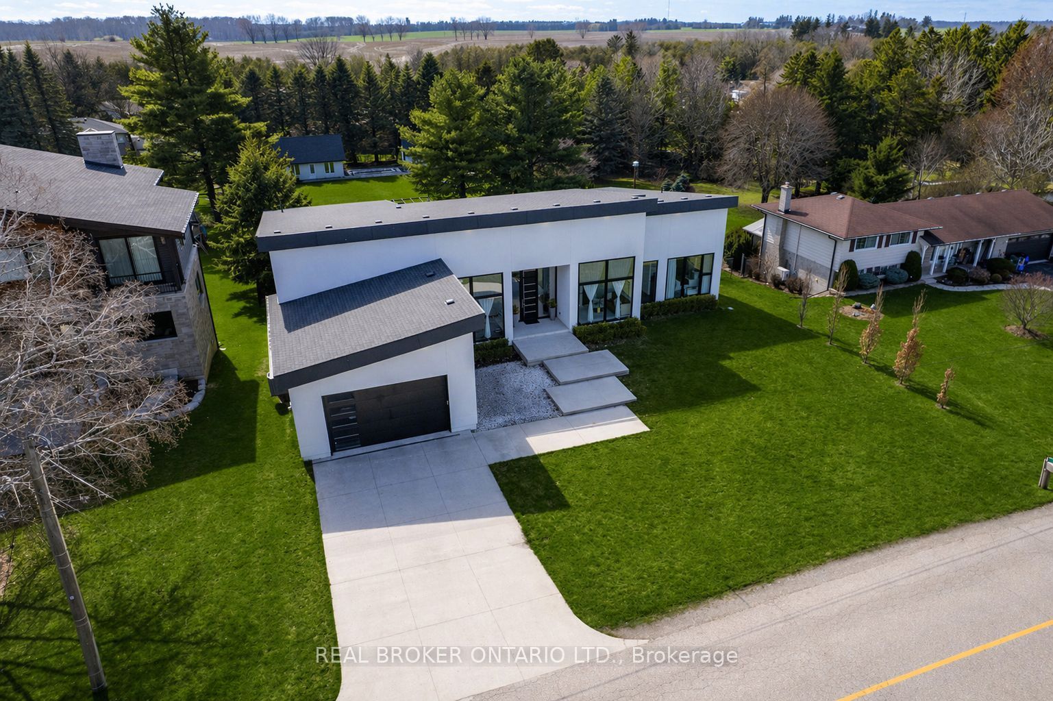 1448 Mannheim Road Property Photo 1