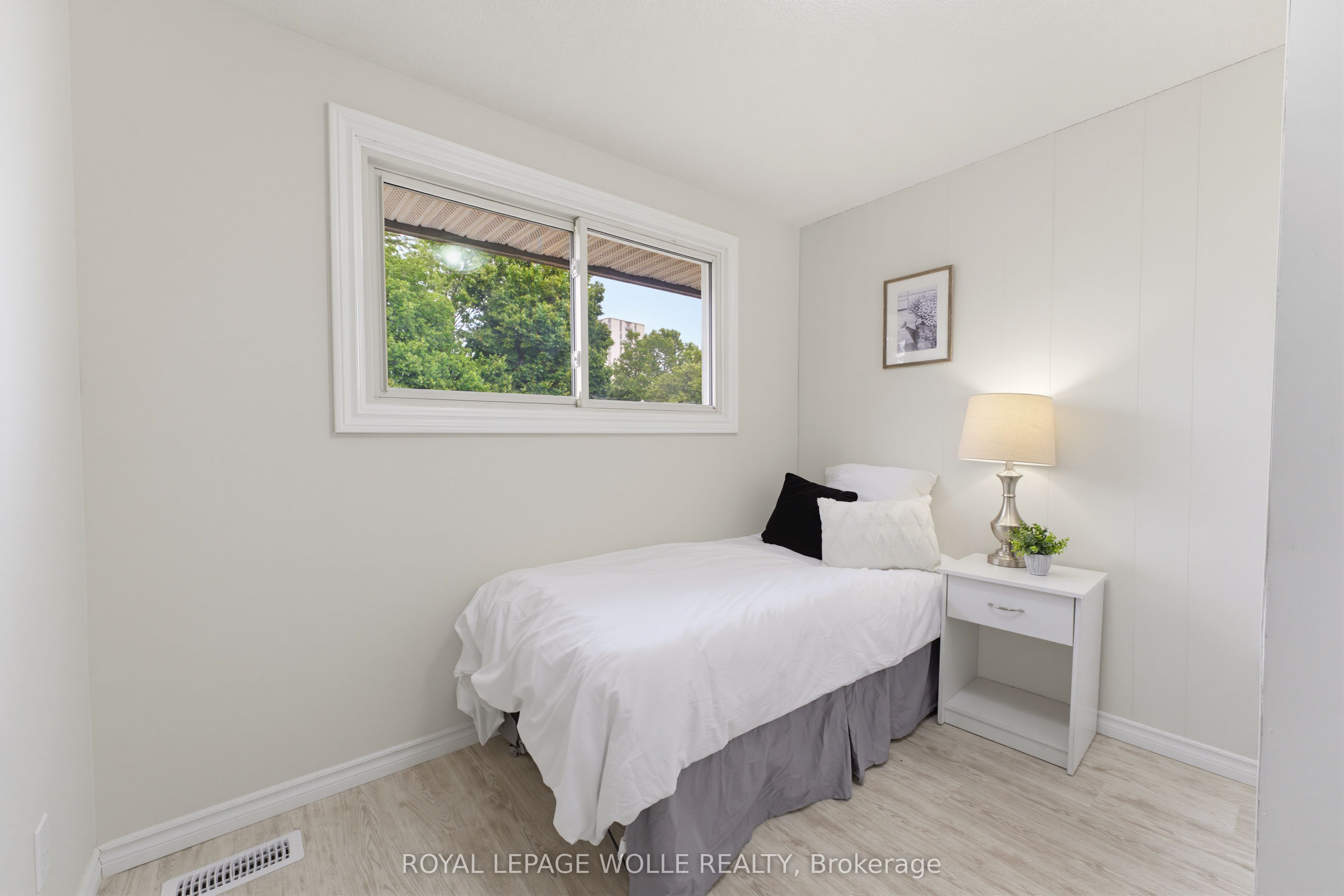 61 Balfour Crescent Property Photo 15