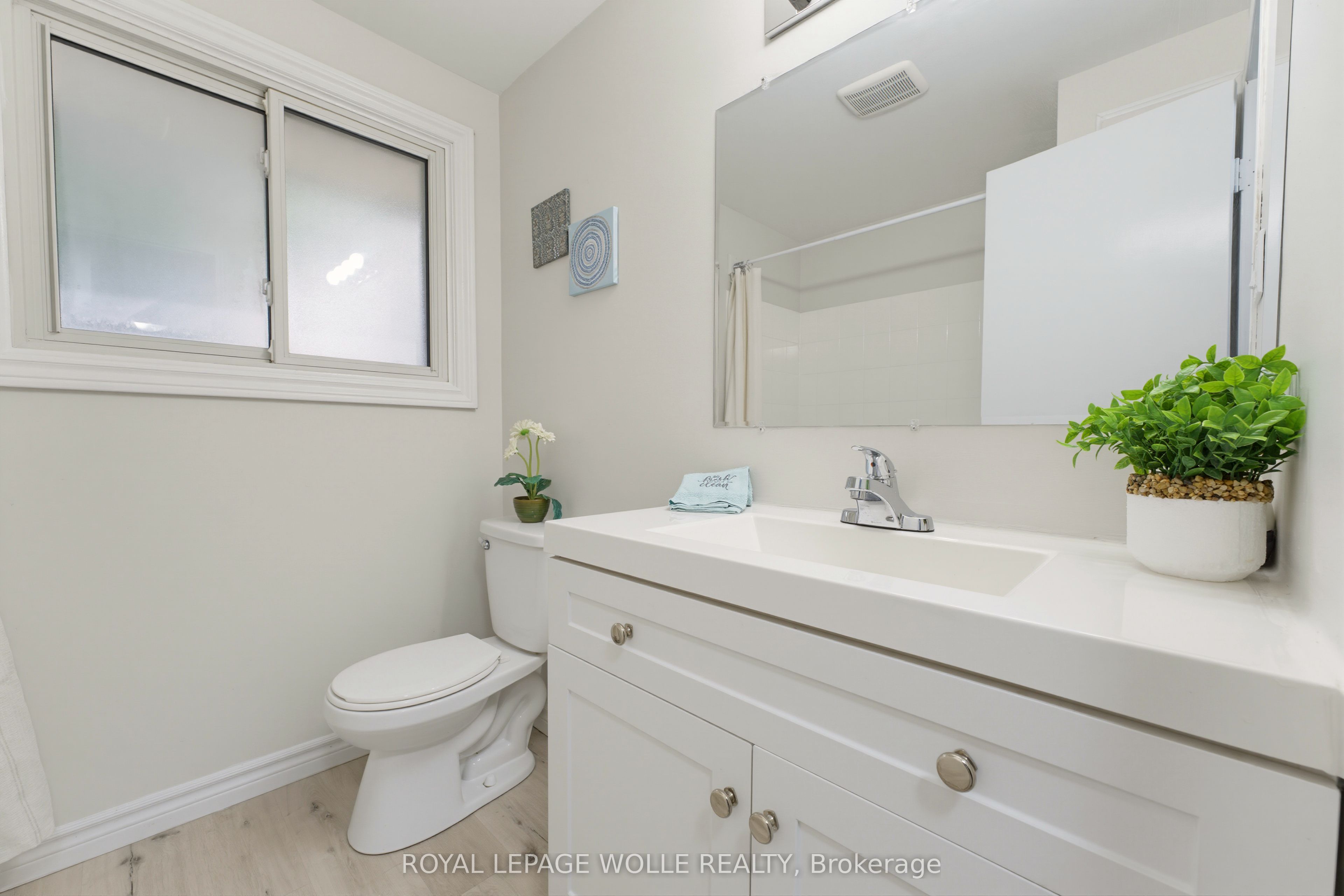 61 Balfour Crescent Property Photo 16