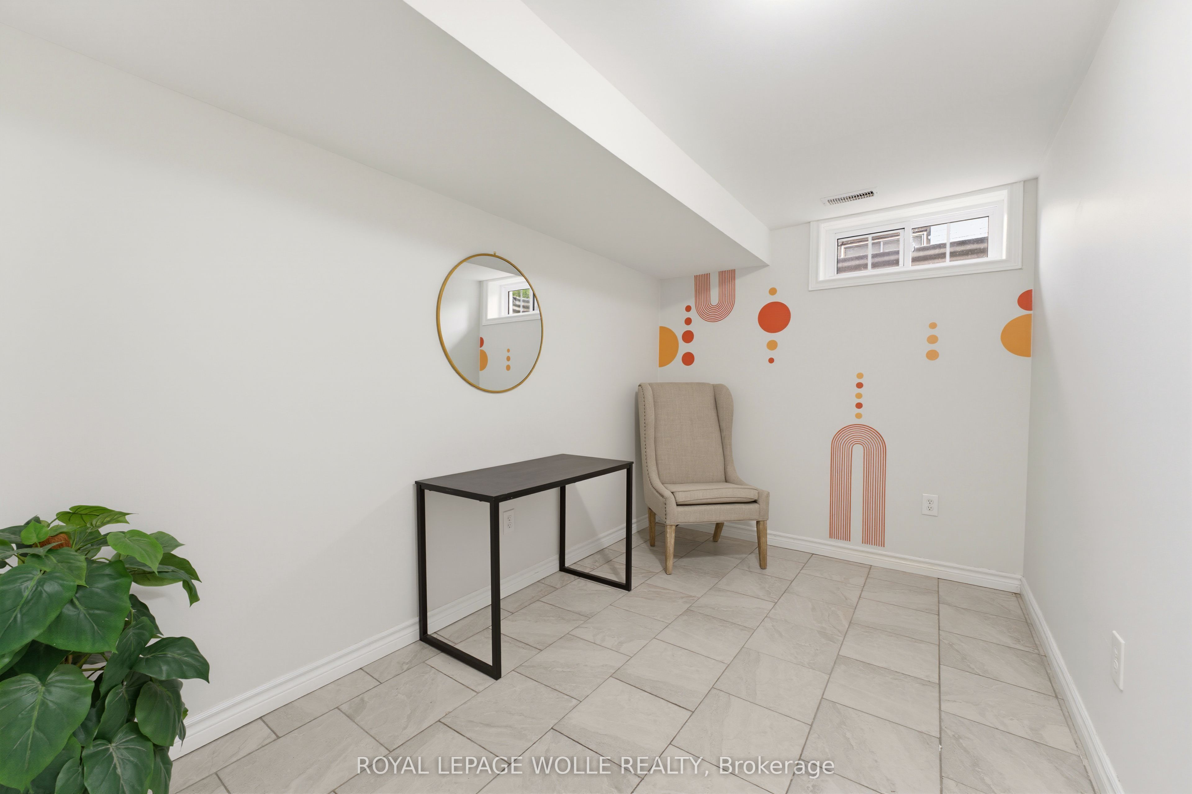 61 Balfour Crescent Property Photo 18