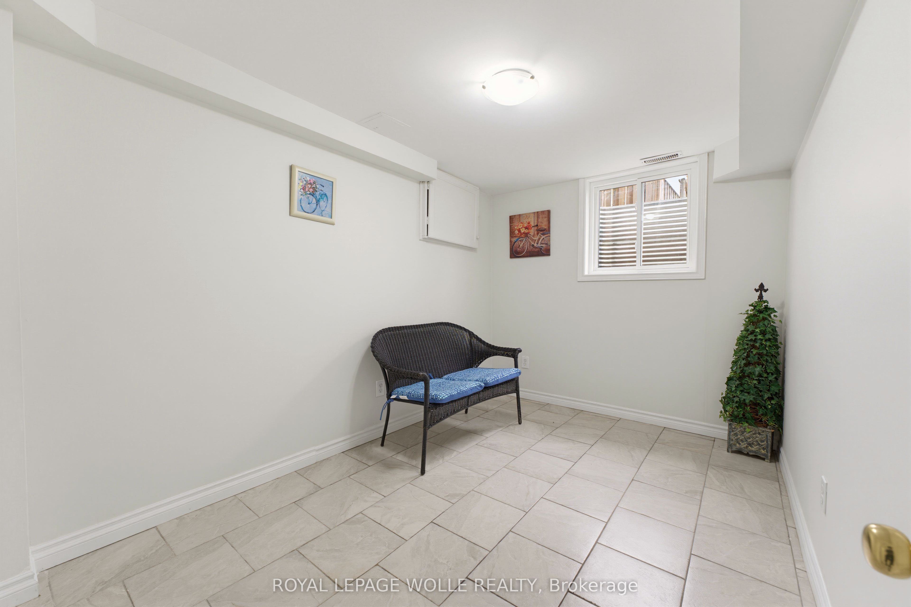 61 Balfour Crescent Property Photo 19