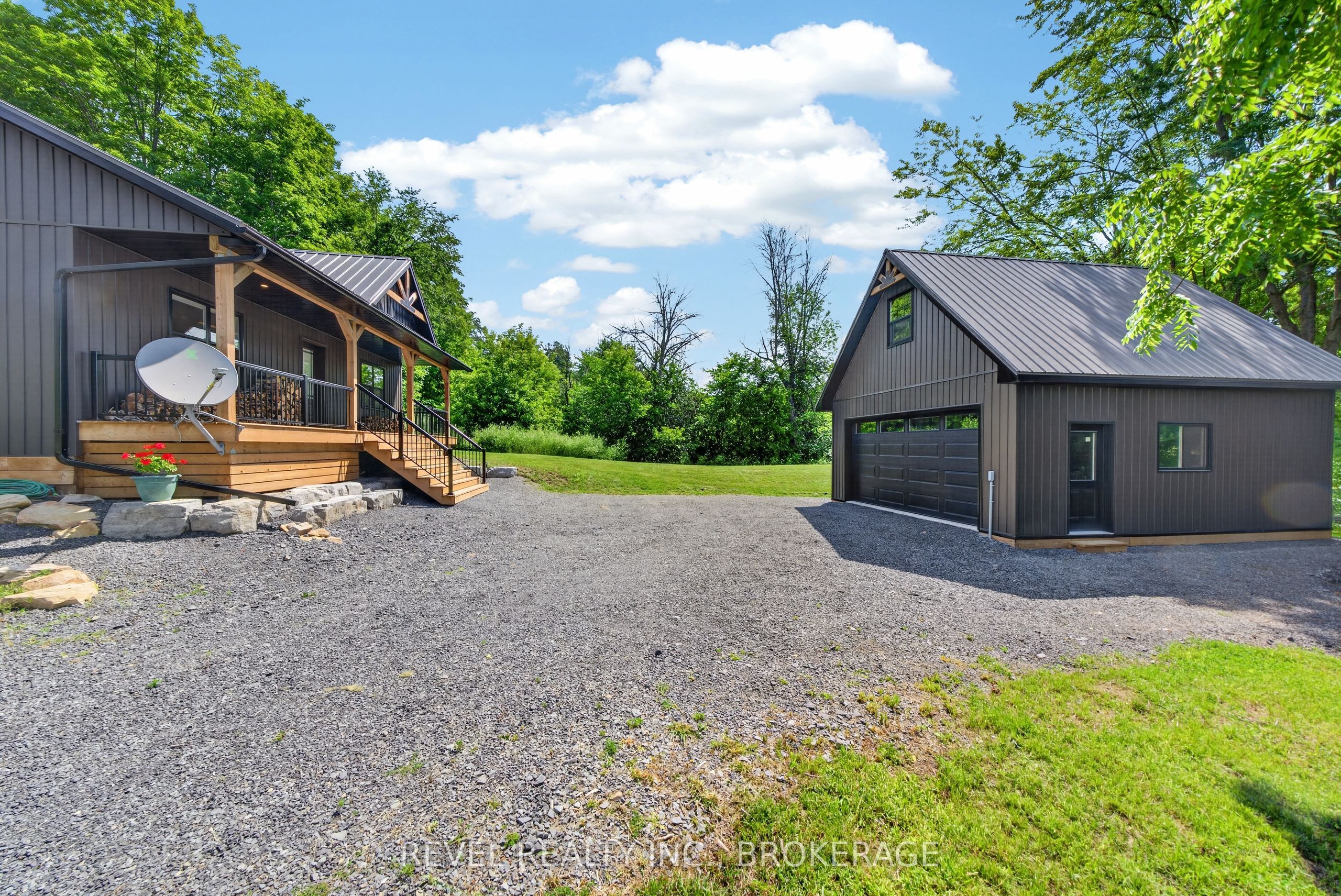 106 Long Point Road Property Photo 5