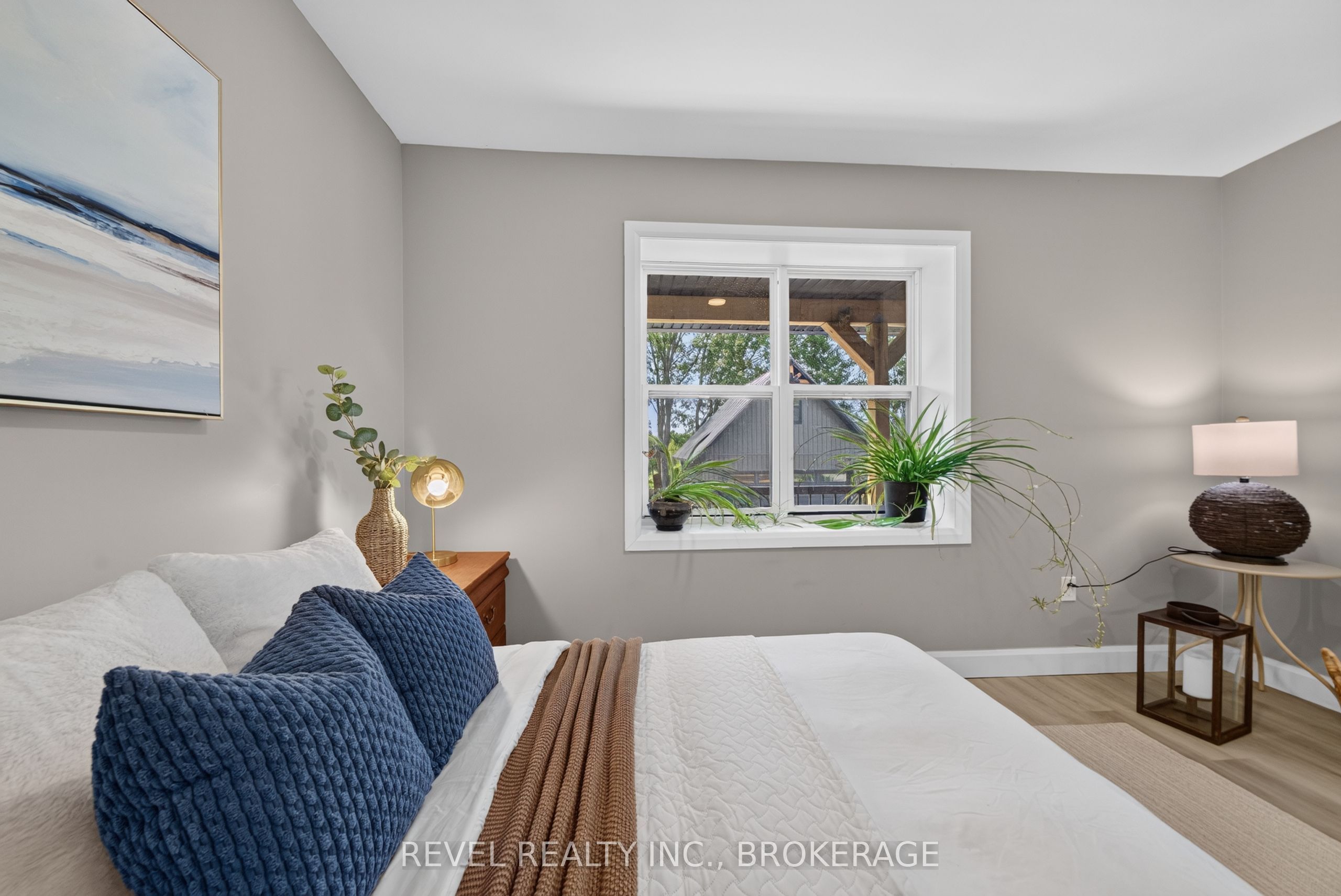 106 Long Point Road Property Photo 31