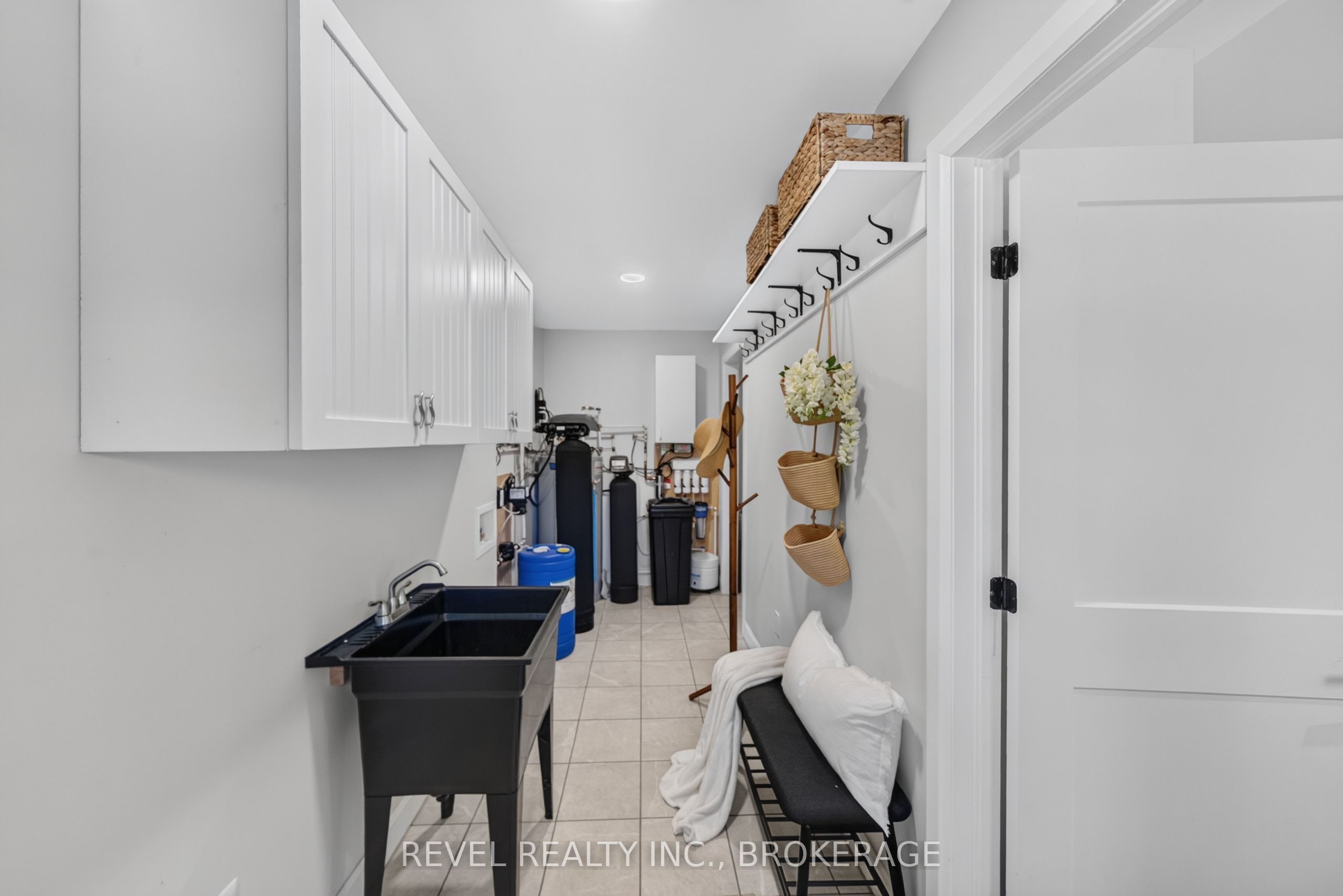 106 Long Point Road Property Photo 32