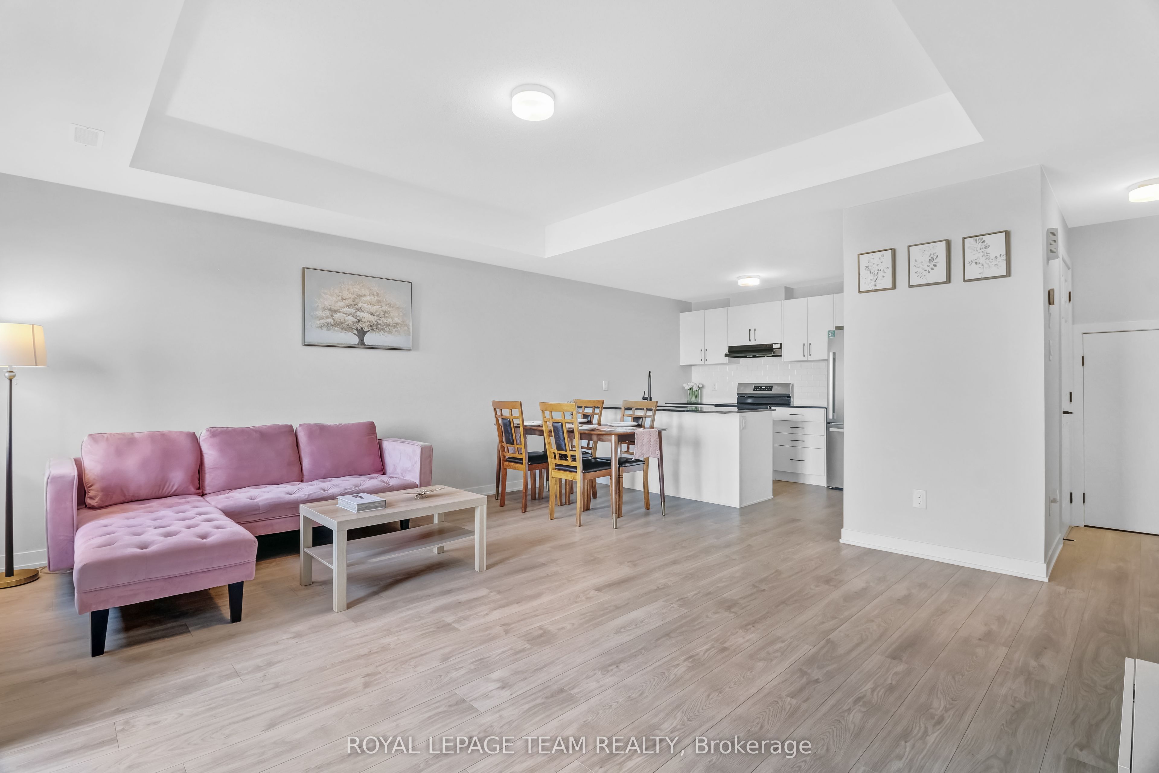 620 Parnian Private Property Photo 6