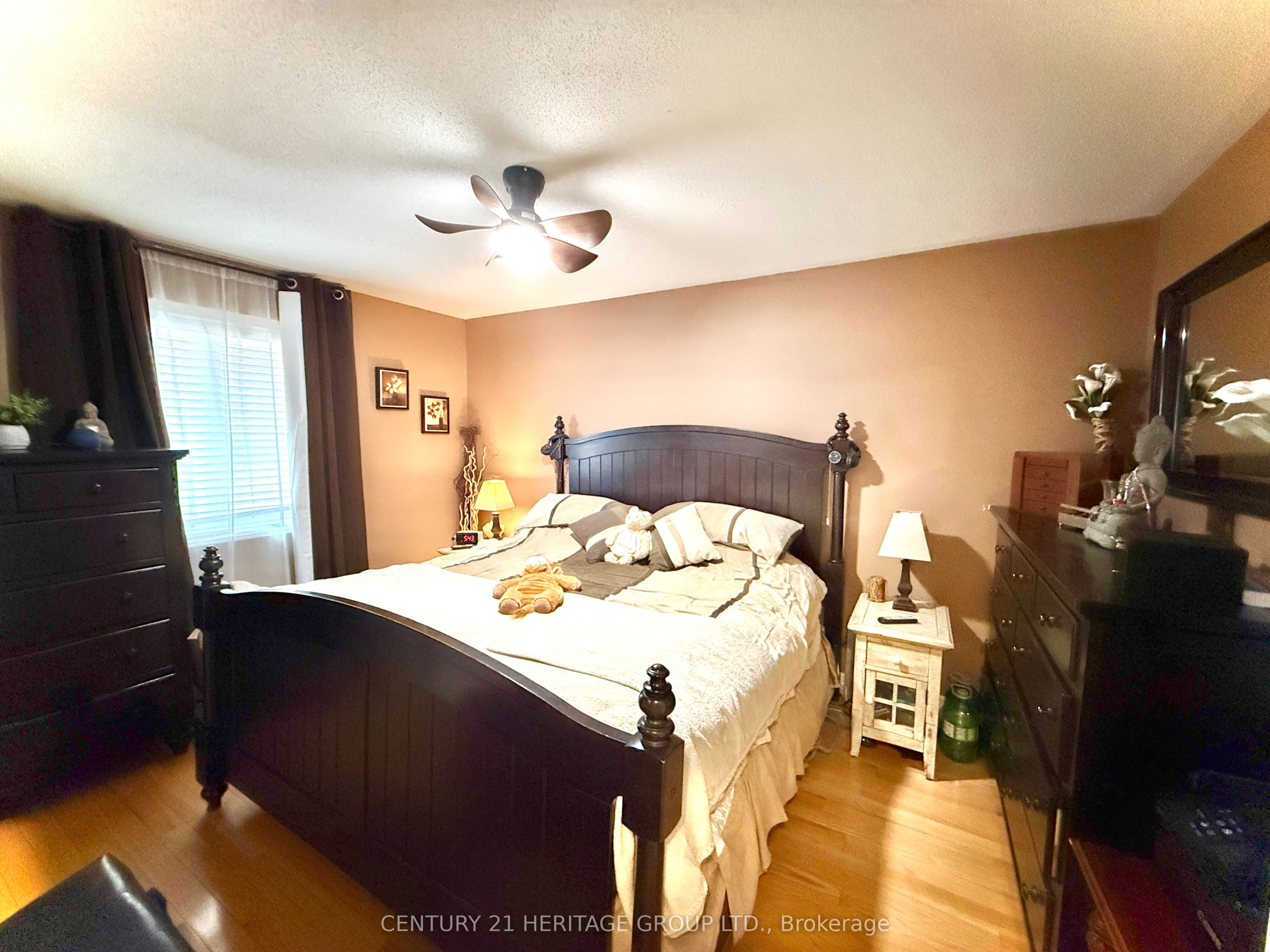 16 Eakins Crescent Property Photo 11