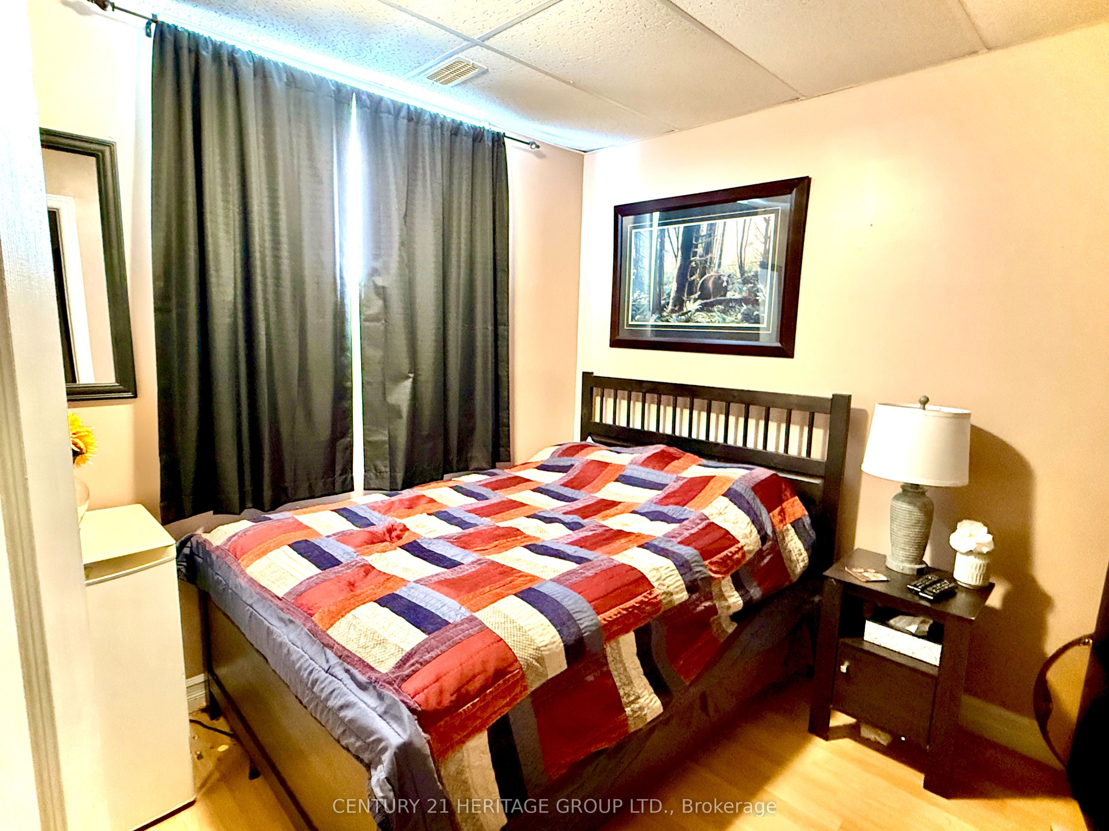 16 Eakins Crescent Property Photo 20