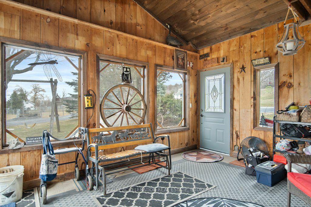1125 County Rd 1 E Property Photo 6