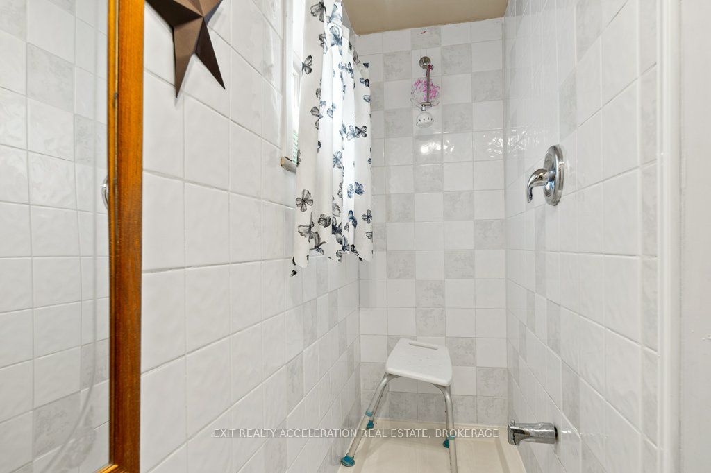 1125 County Rd 1 E Property Photo 16
