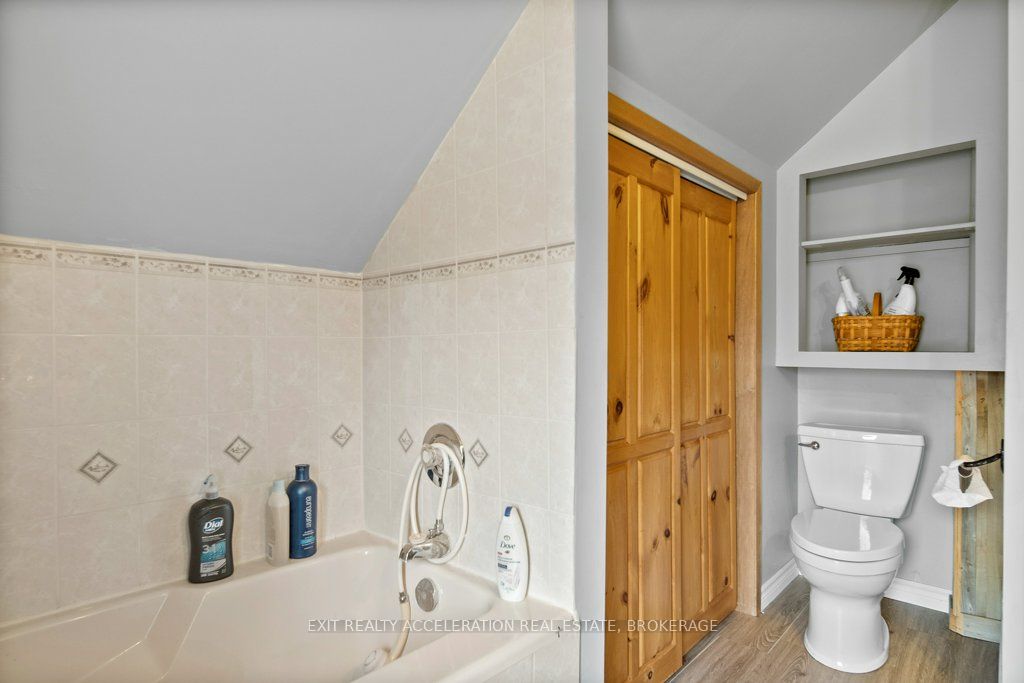 1125 County Rd 1 E Property Photo 20