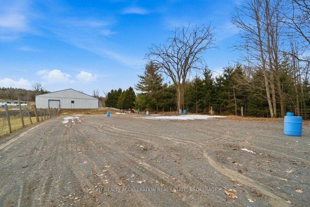 1125 County Rd 1 E Property Photo 34