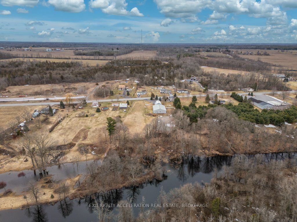 1125 County Rd 1 E Property Photo 44