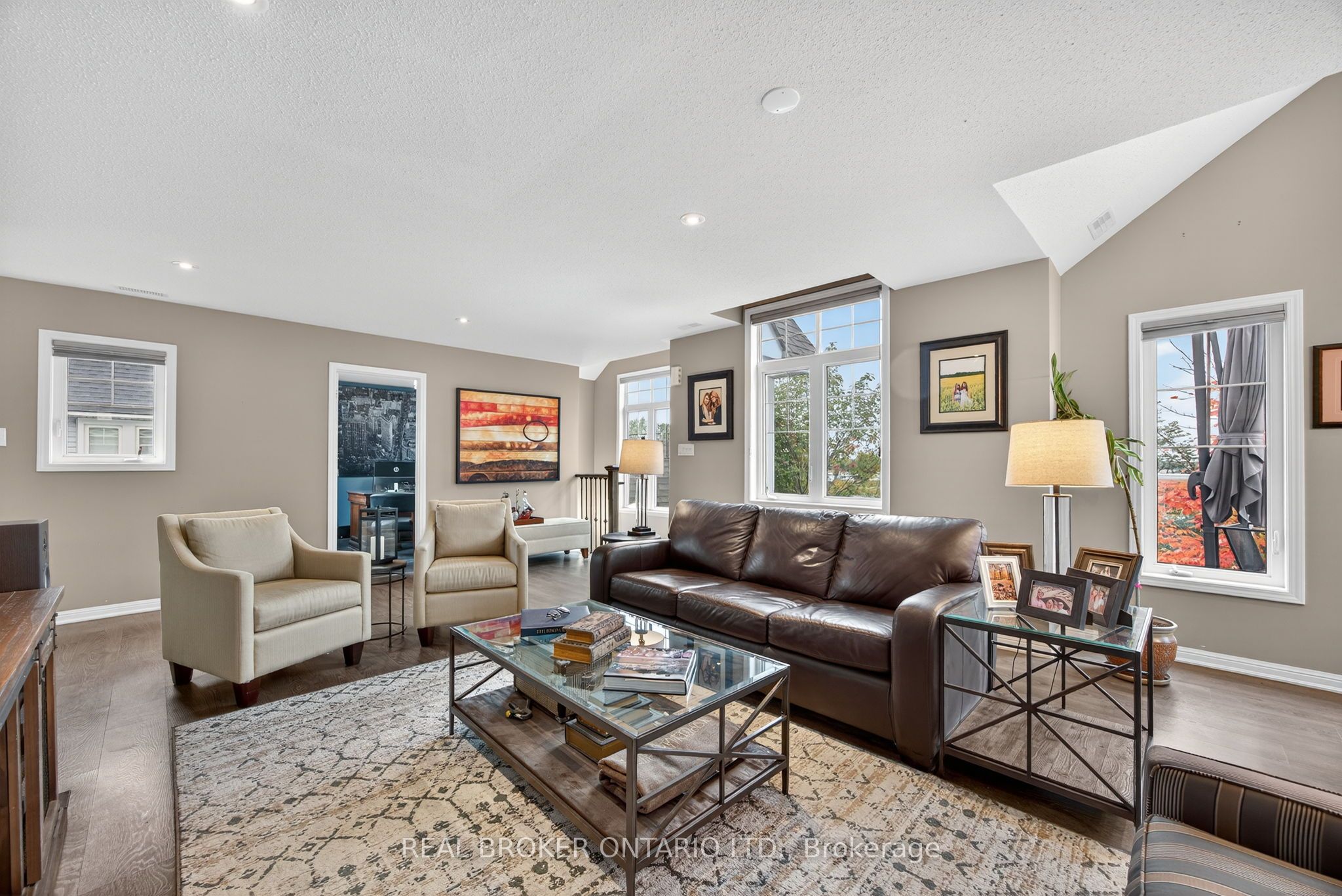 17 Mulligan Lane Property Photo 3