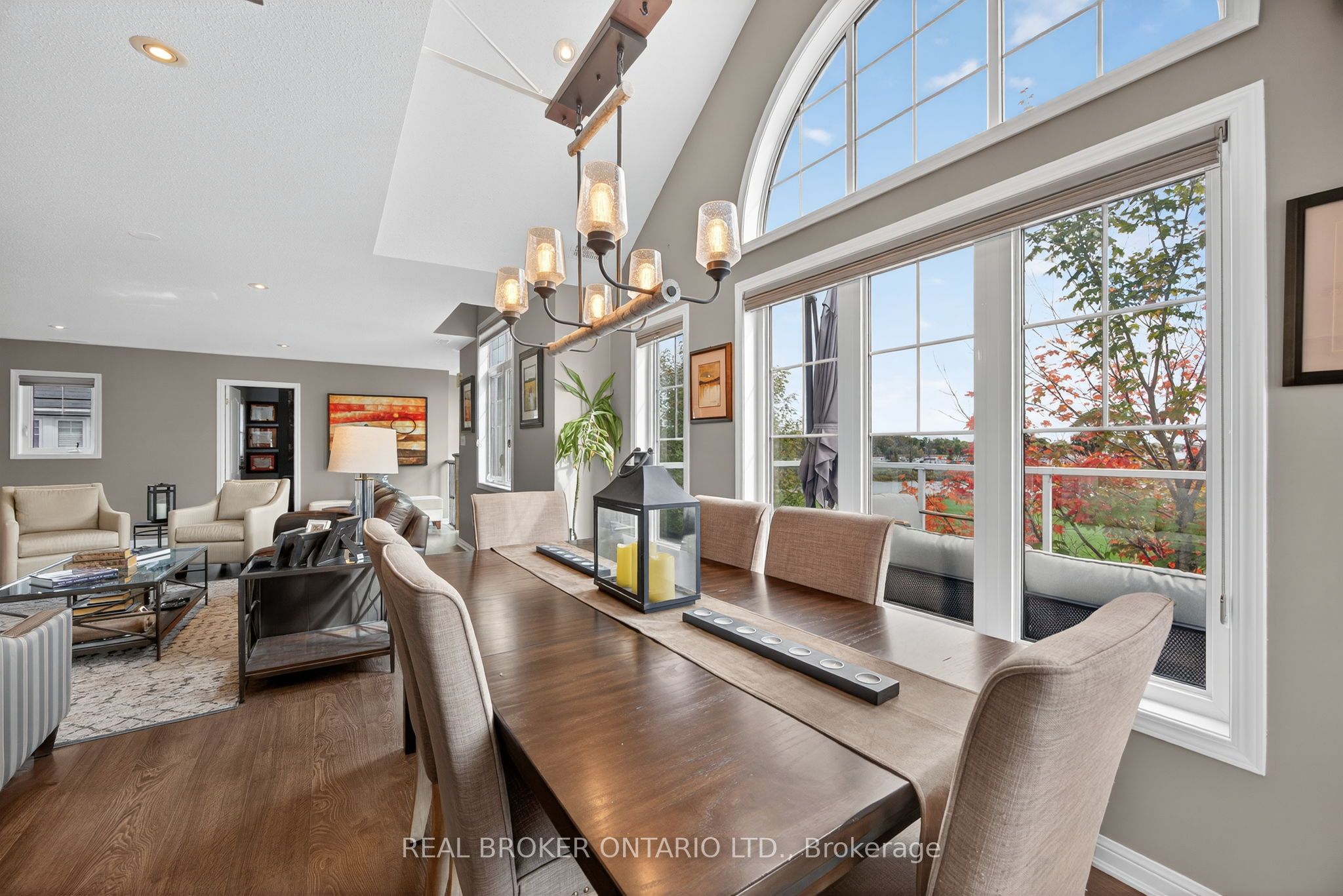 17 Mulligan Lane Property Photo 8