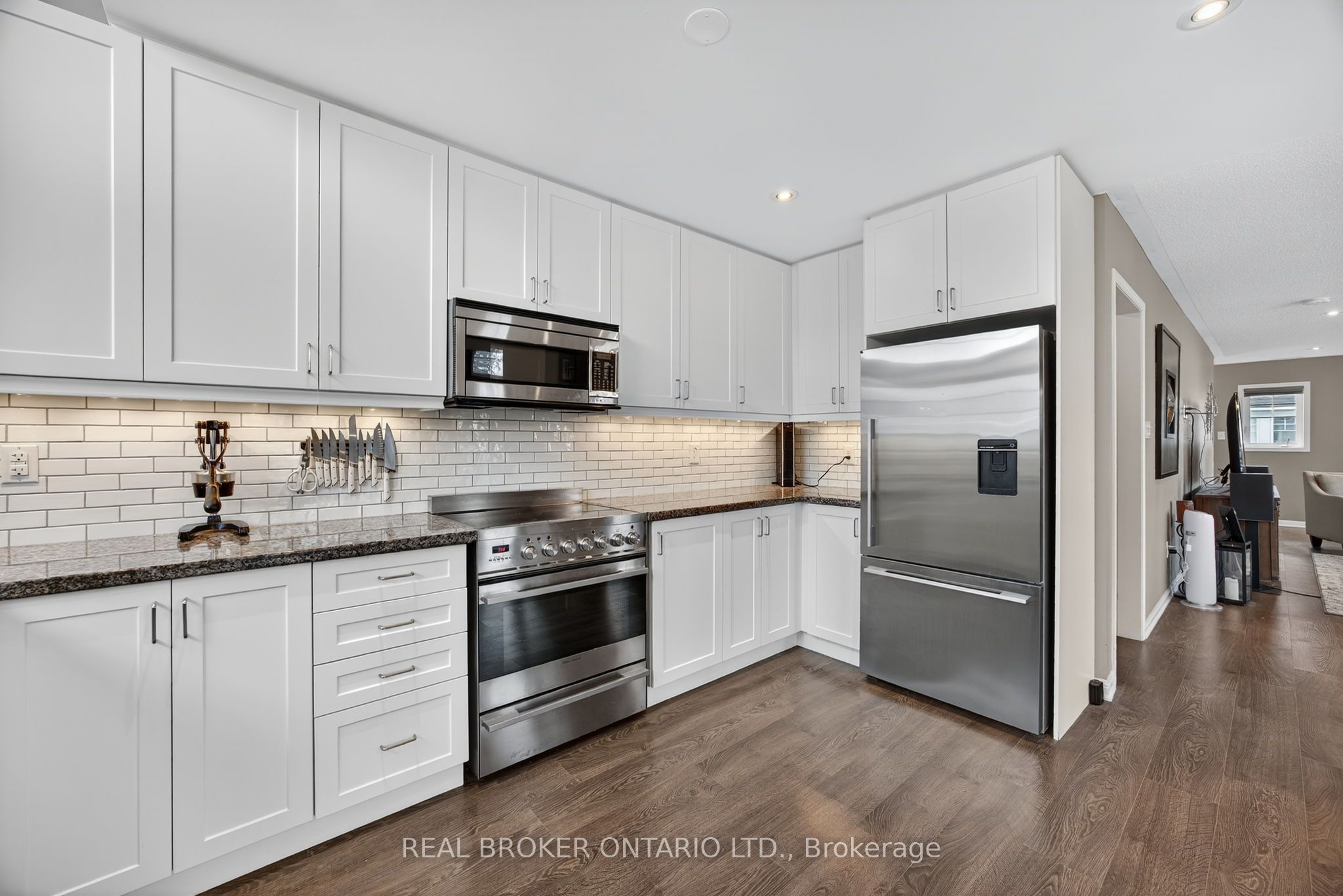 17 Mulligan Lane Property Photo 12