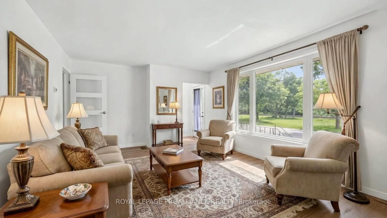 415 Railway Avenue Property Photo 6