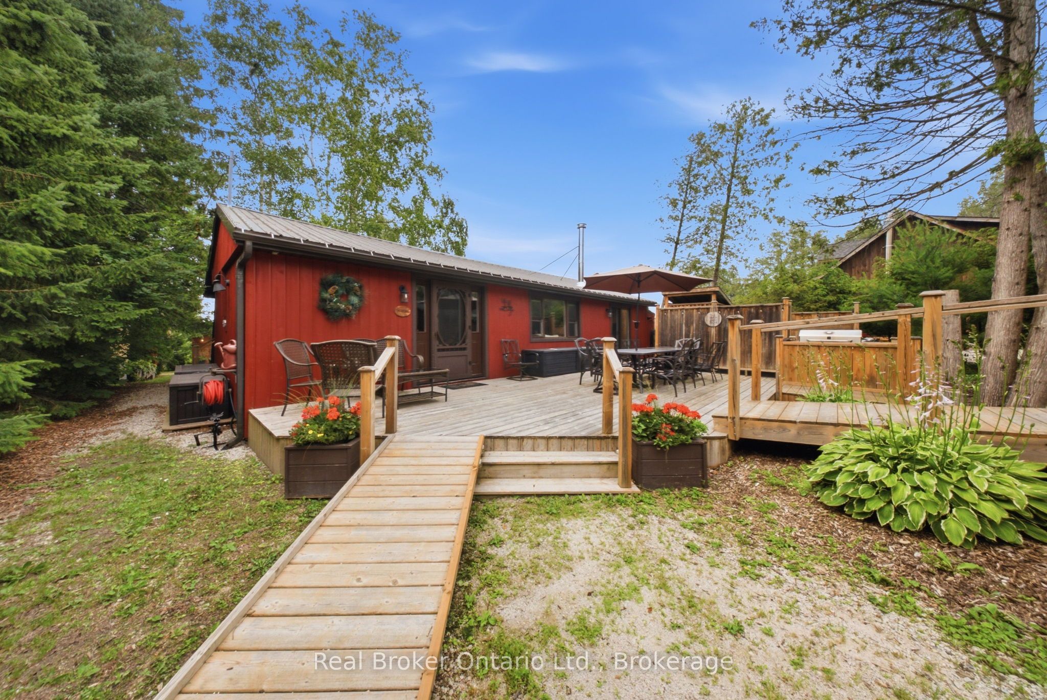 111 Wilson Drive Property Photo 1