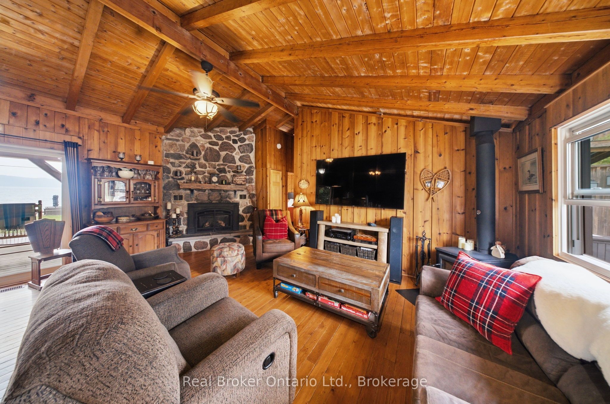 111 Wilson Drive Property Photo 15