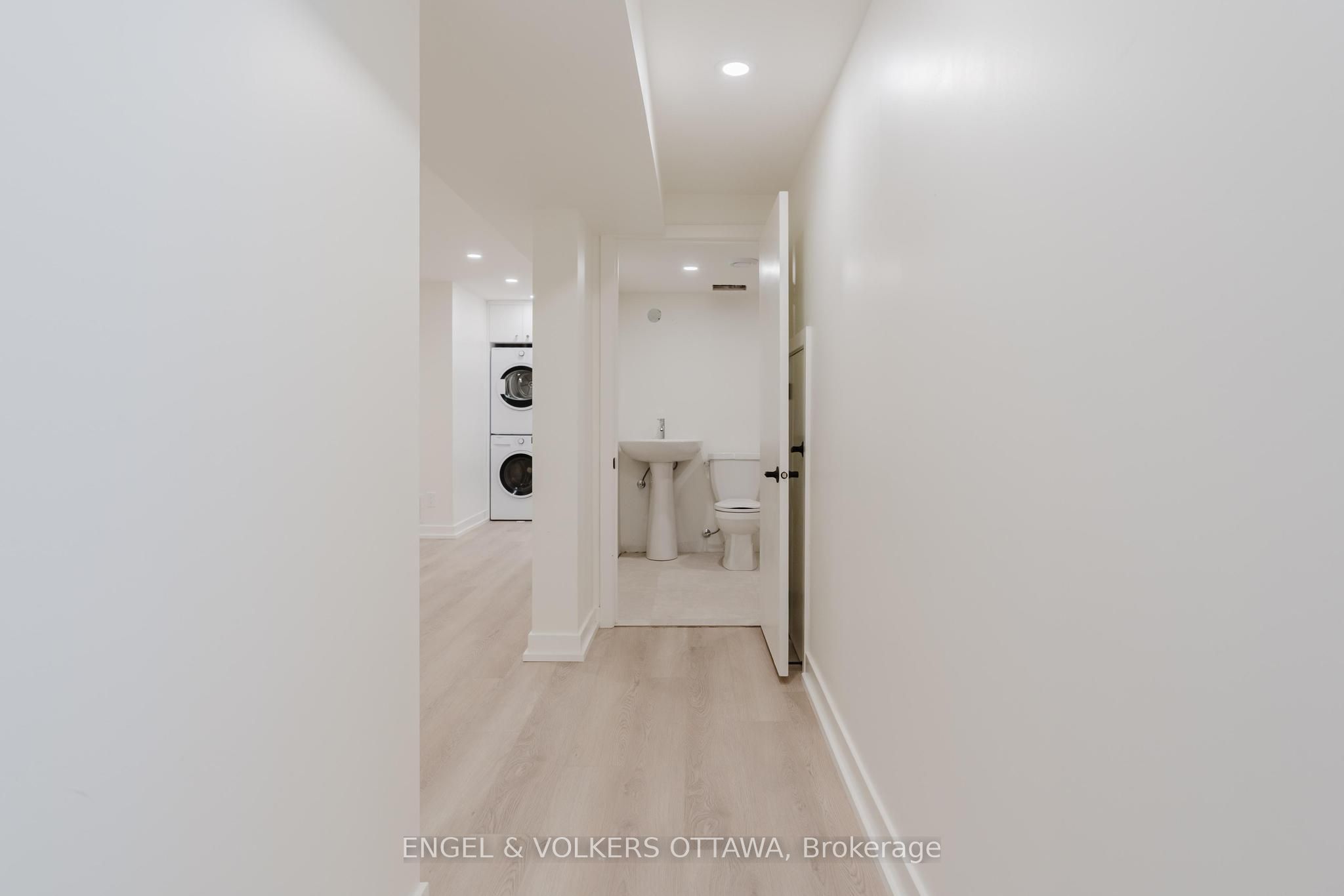 1040 Maitland Avenue B Property Photo 6
