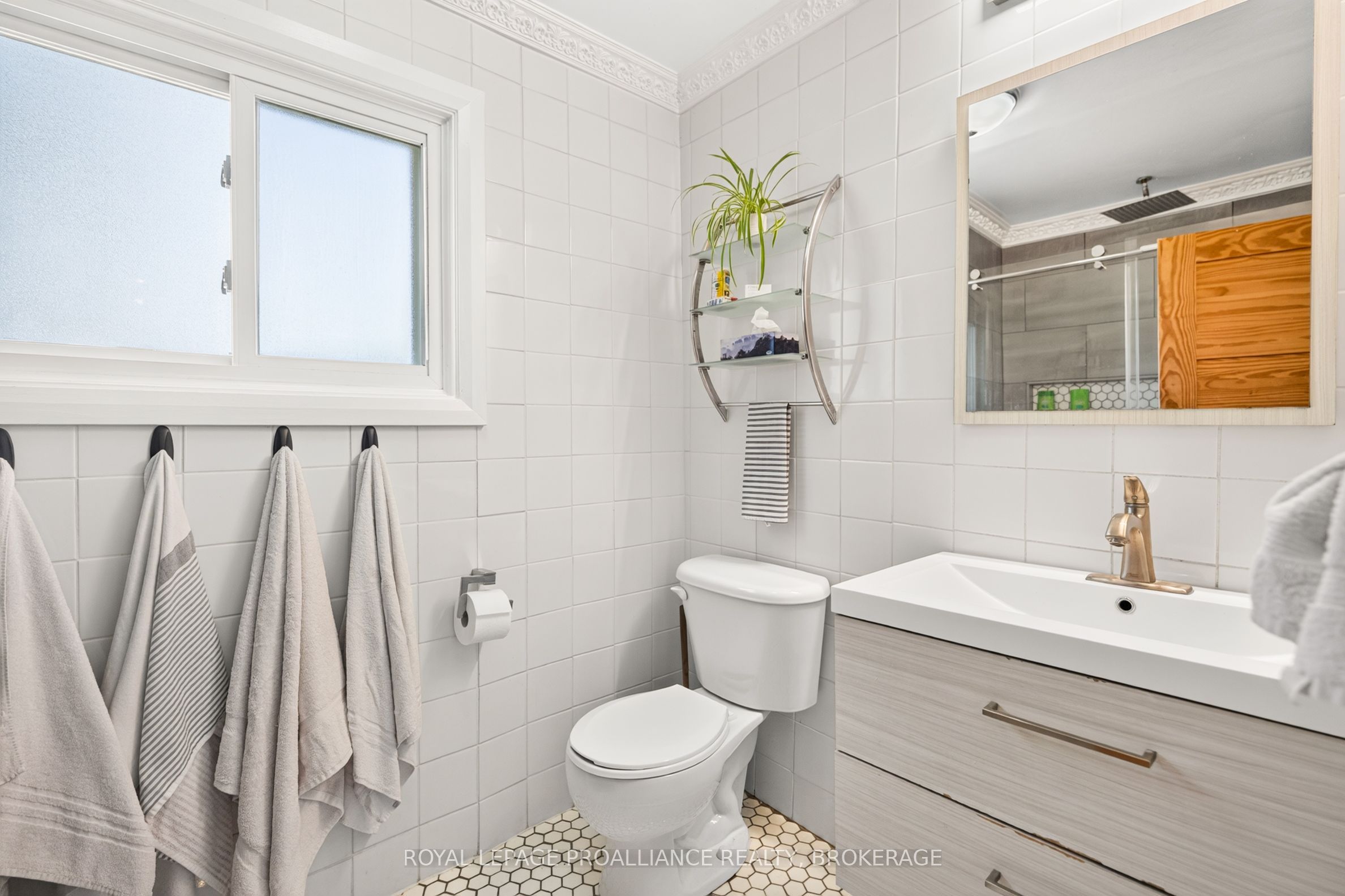 2219 Mckendry Road Property Photo 14