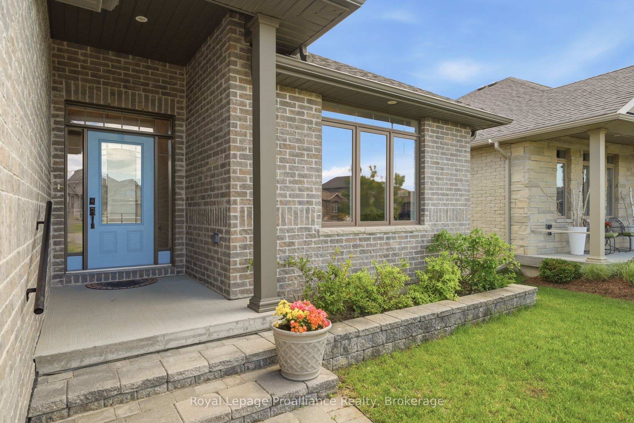 5 Kempton Avenue Property Photo 3