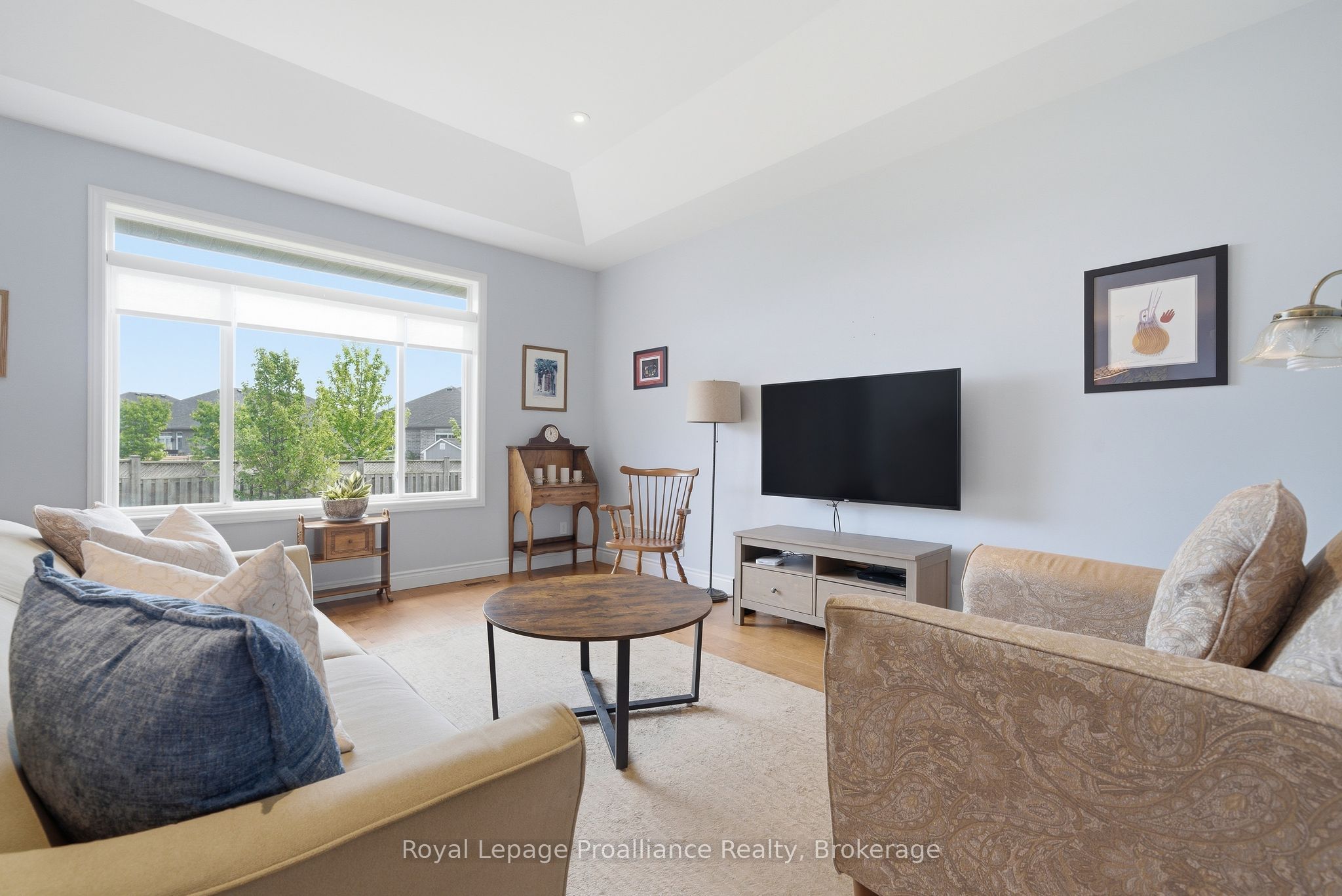 5 Kempton Avenue Property Photo 11